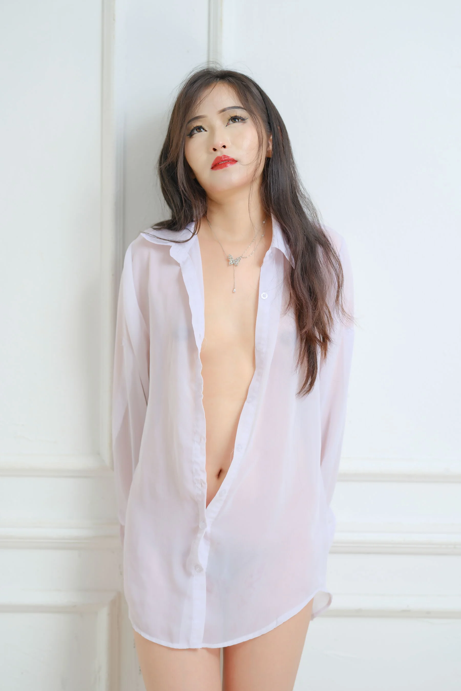 国模小泽大尺度人体私拍套图 - Photo 187