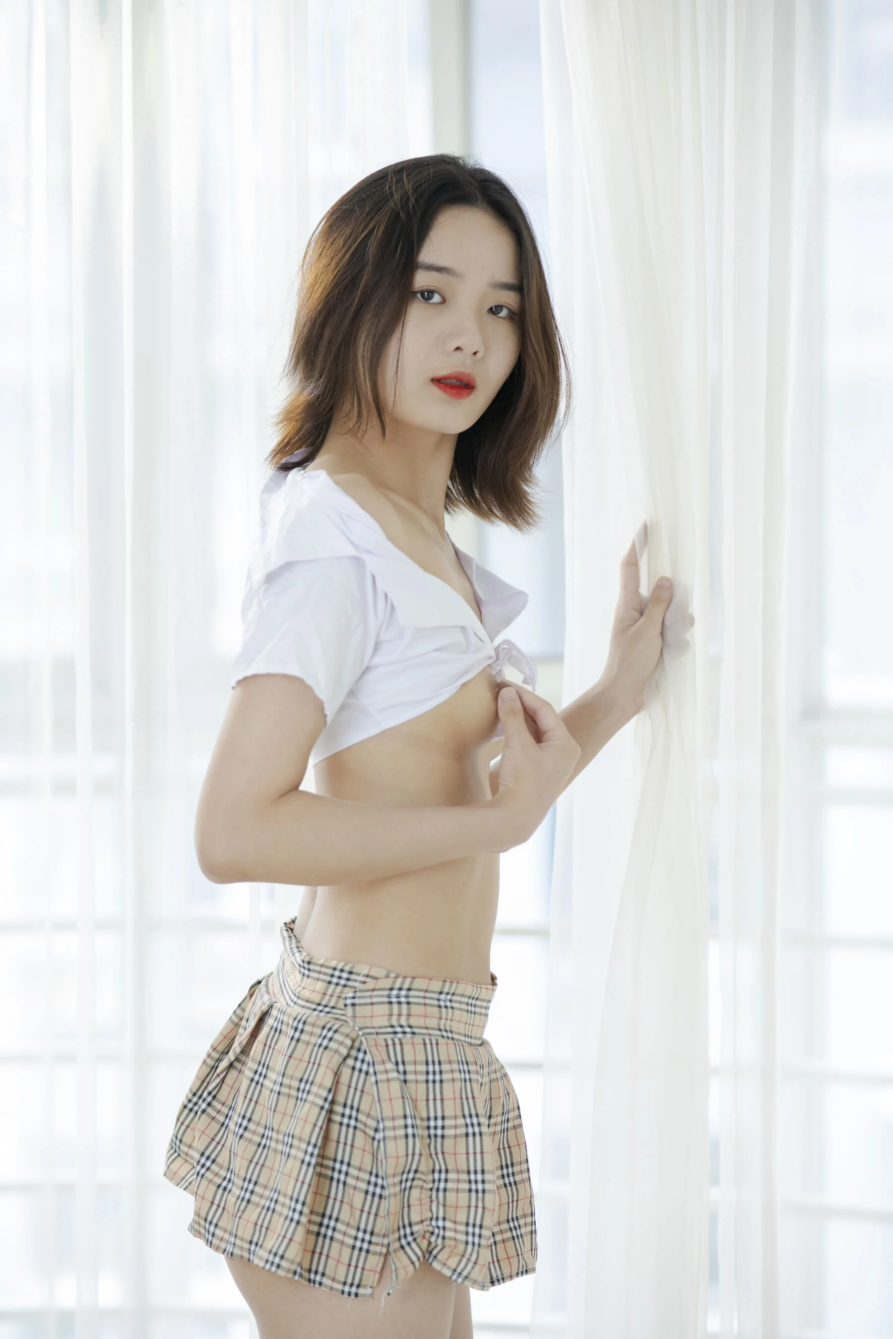 国模小爱大尺度人体私拍套图 - Photo 205