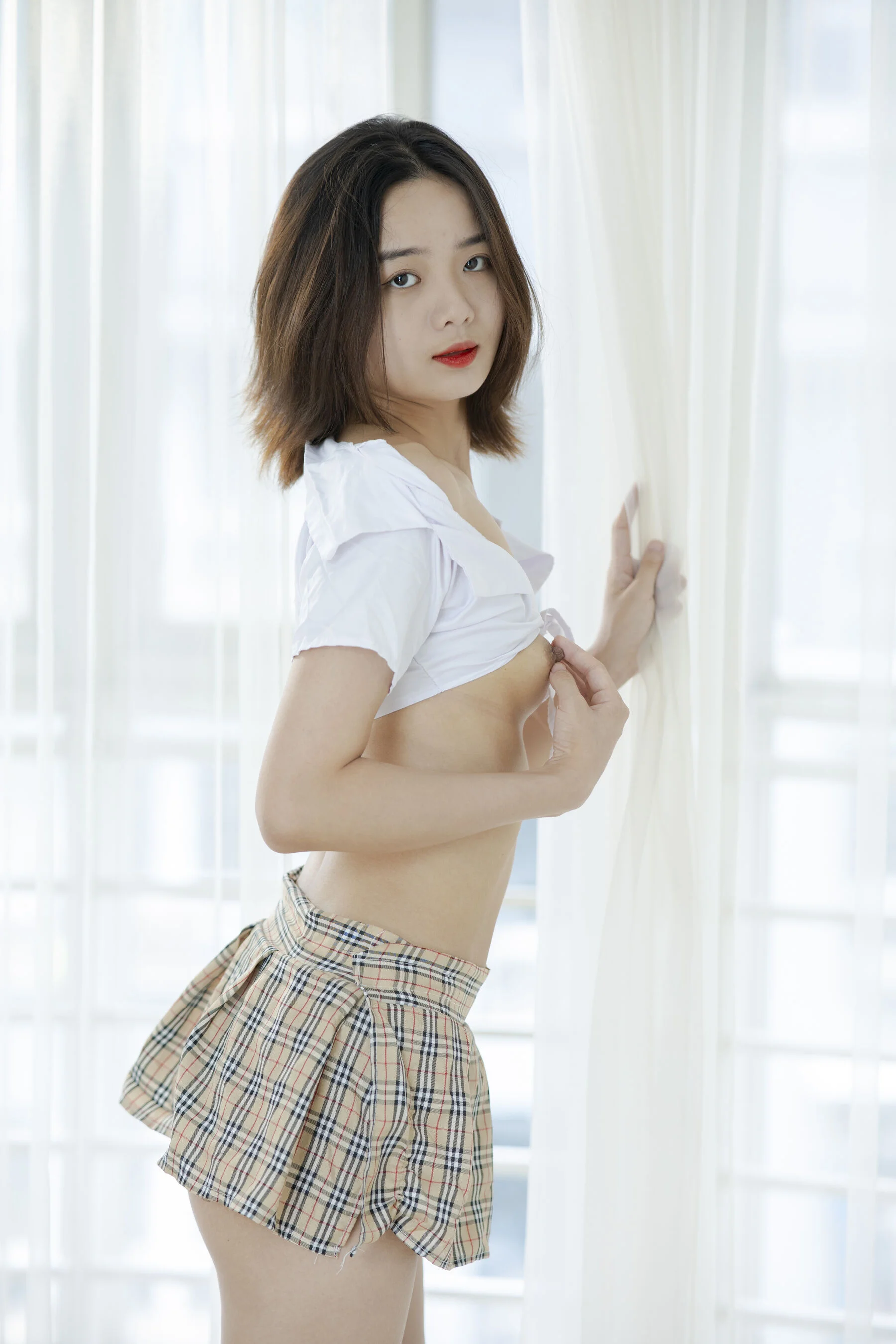 国模小爱大尺度人体私拍套图 - Photo 212