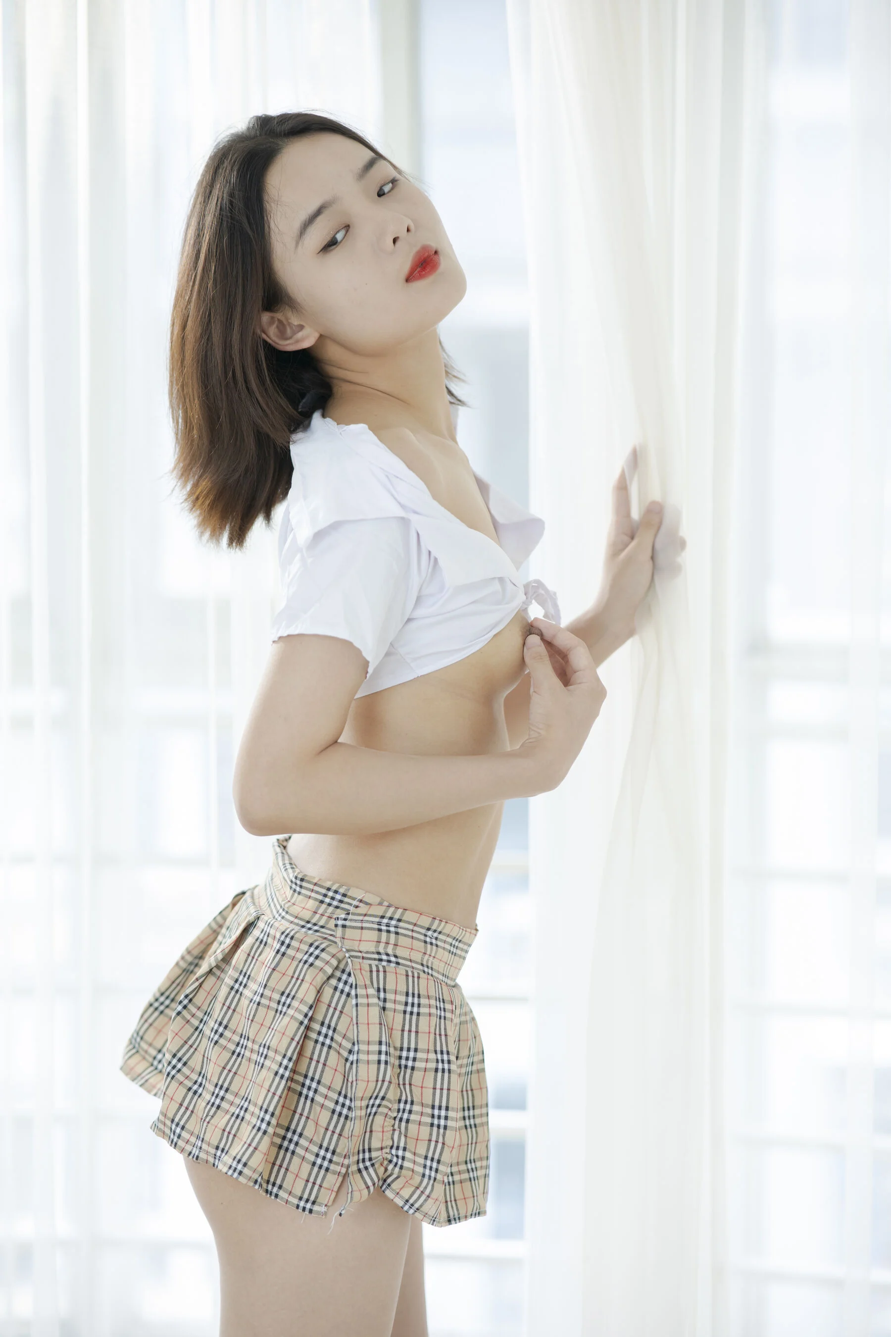 国模小爱大尺度人体私拍套图 - Photo 214