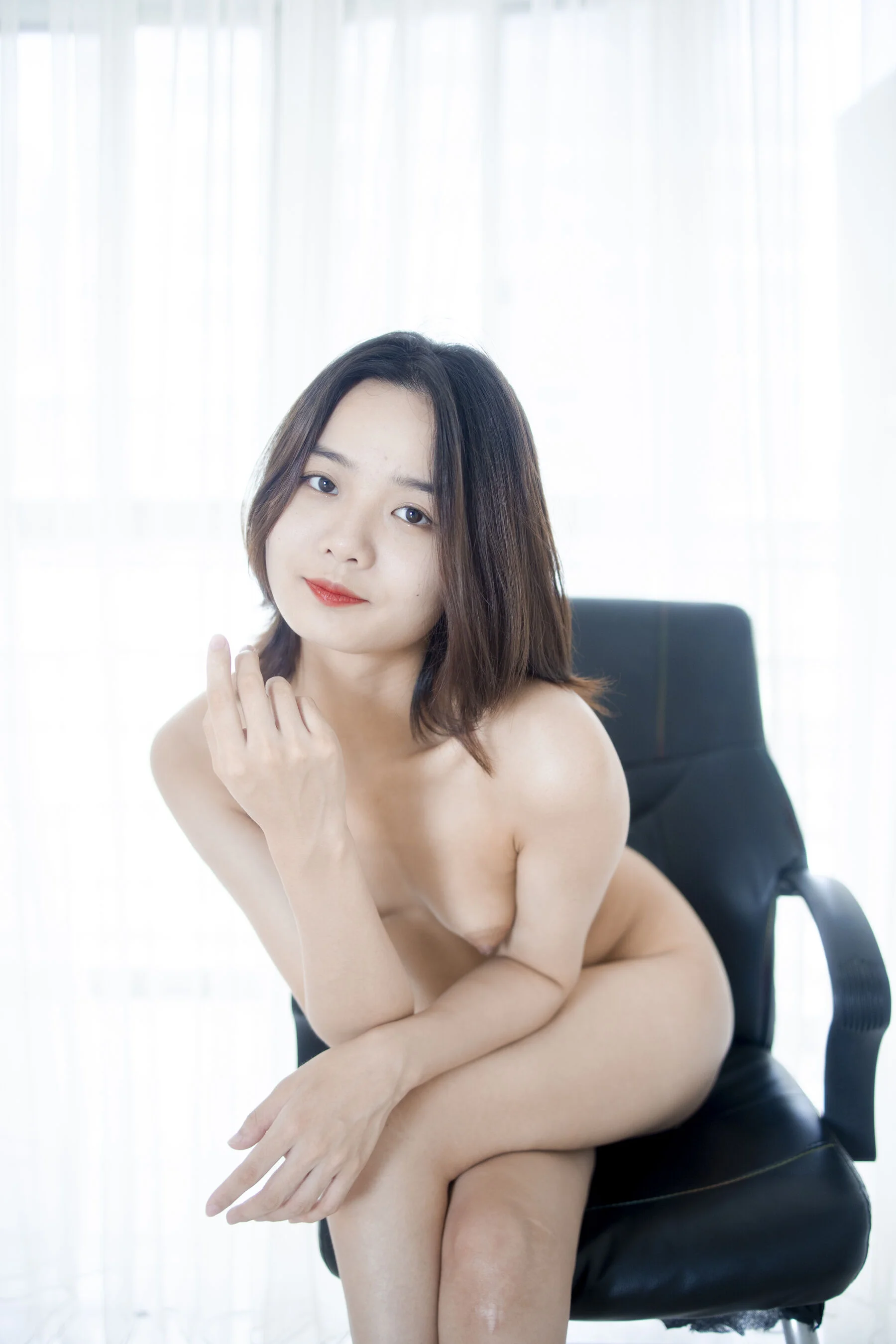 国模小爱大尺度人体私拍套图 - Photo 587