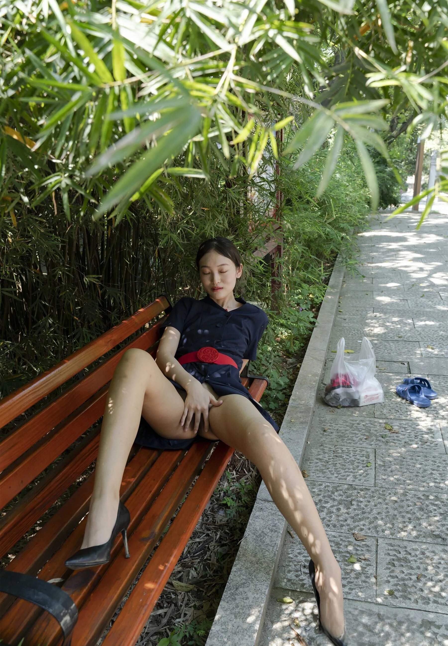 国模安琪大尺度人体私拍套图 - Photo 126
