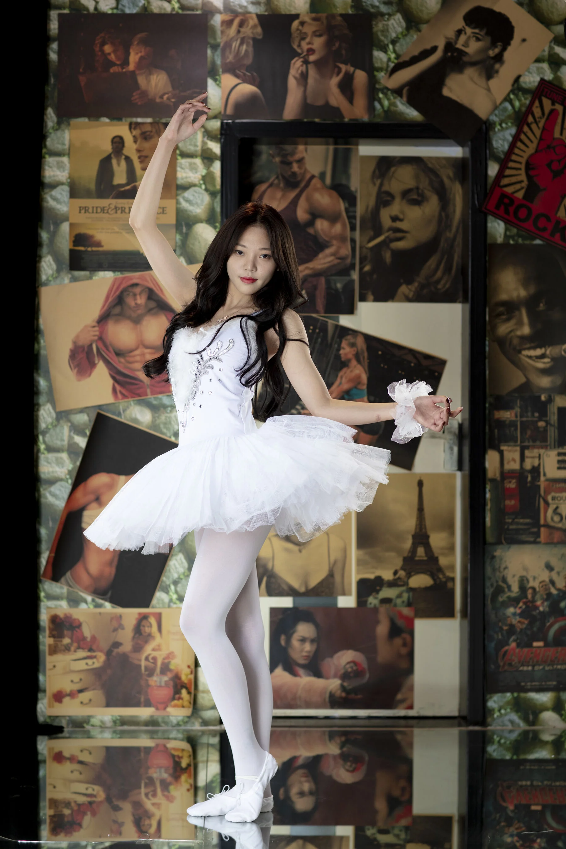 国模辛迪大尺度人体私拍套图 - Photo 82