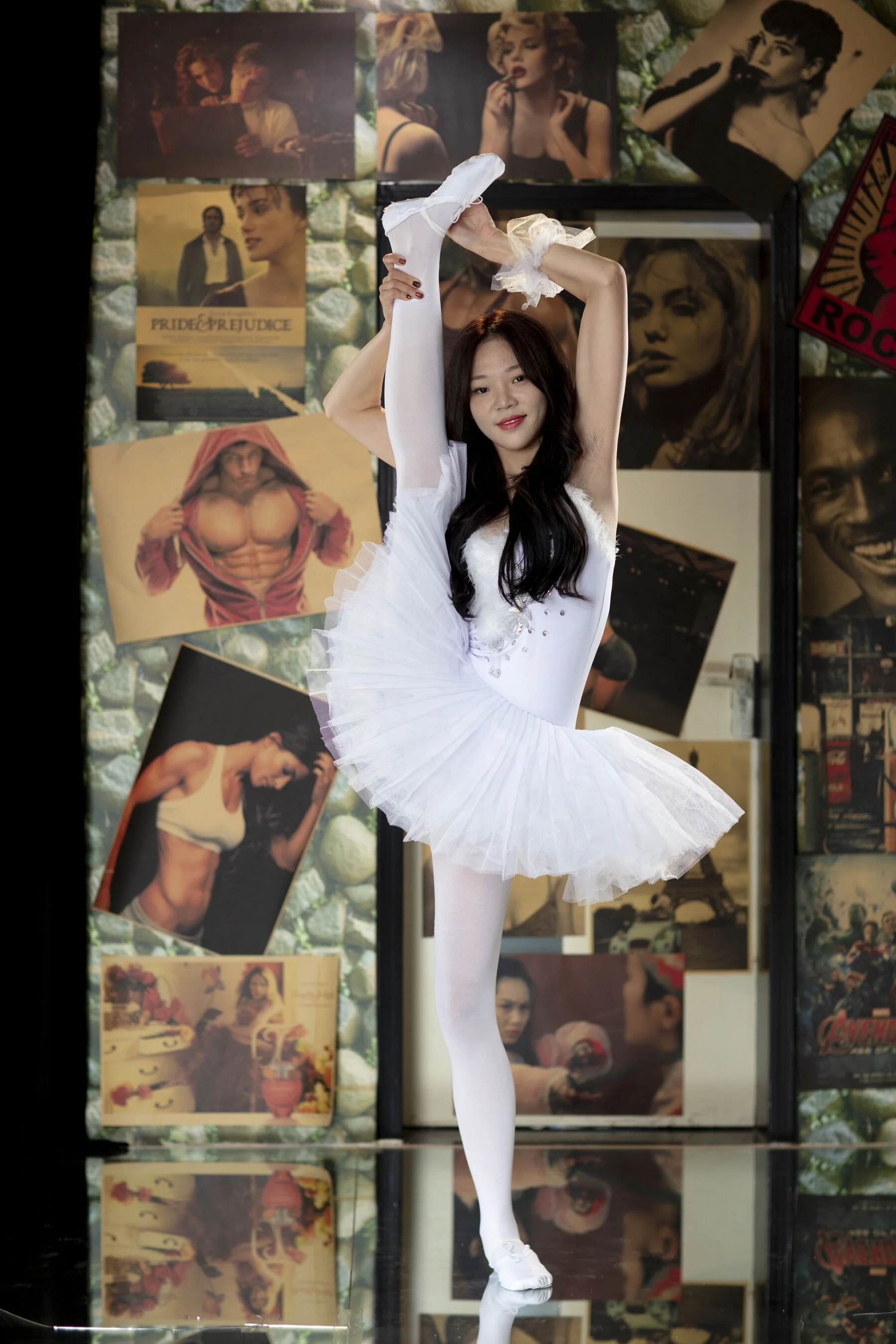 国模辛迪大尺度人体私拍套图 - Photo 92