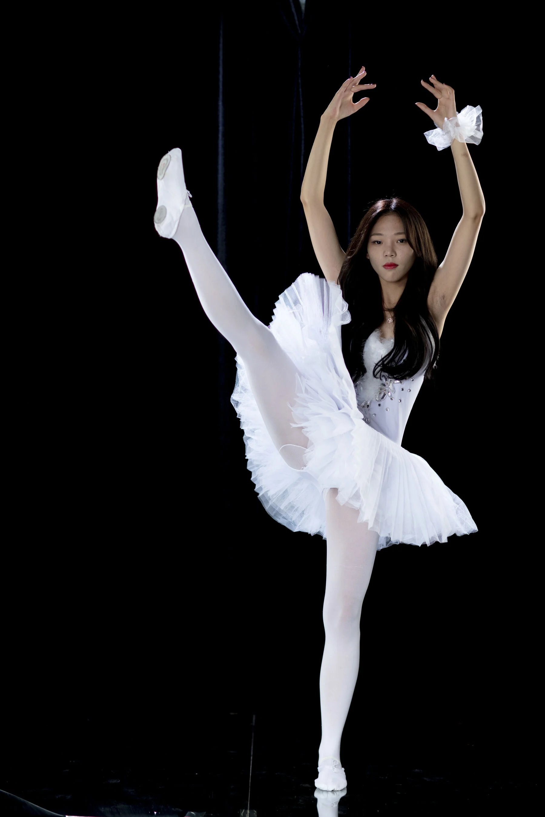 国模辛迪大尺度人体私拍套图 - Photo 107