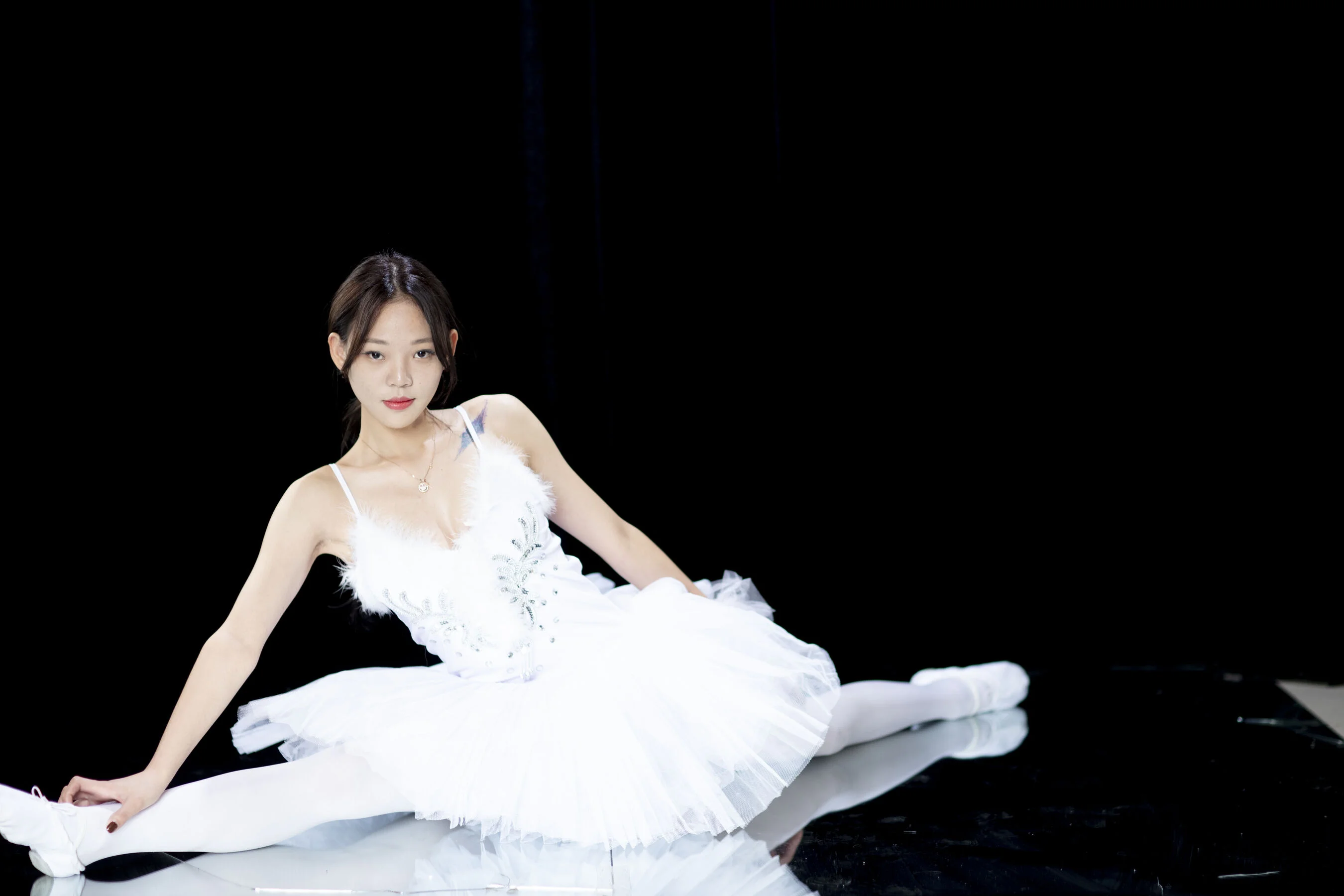 国模辛迪大尺度人体私拍套图 - Photo 133