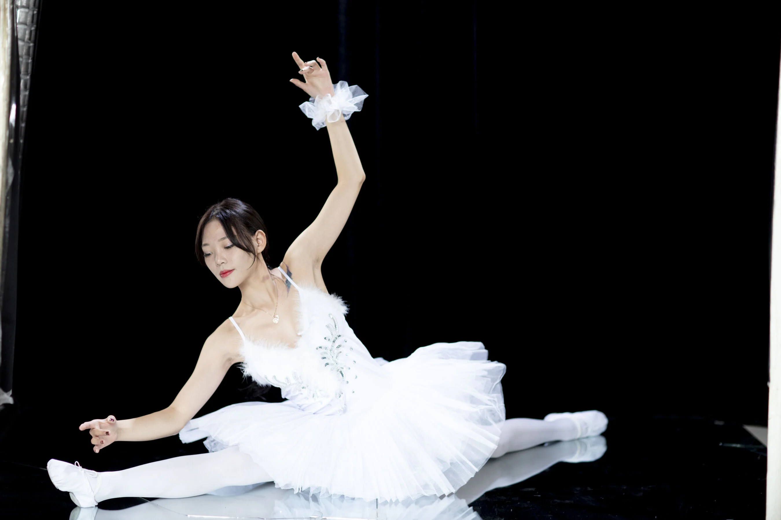 国模辛迪大尺度人体私拍套图 - Photo 136