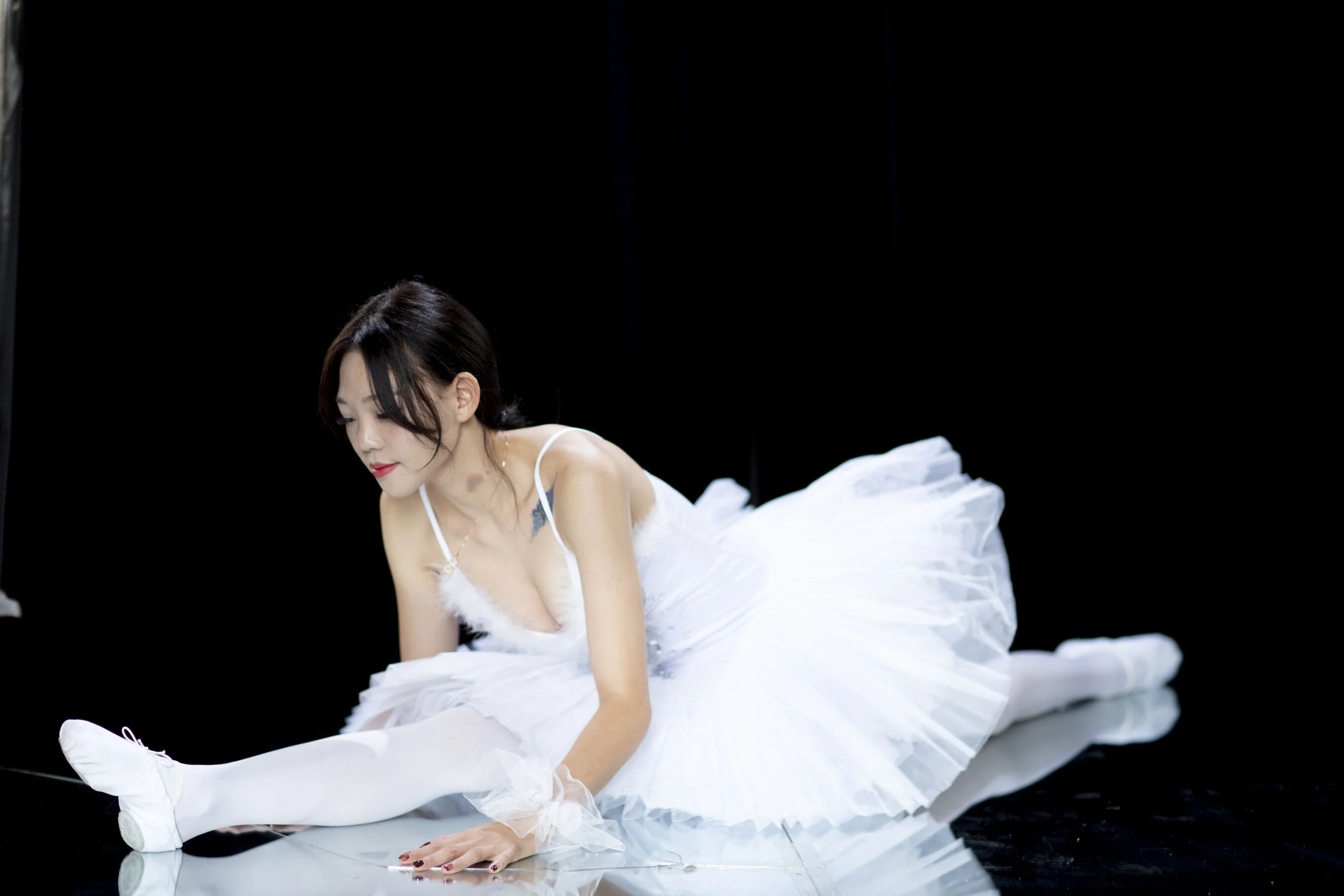 国模辛迪大尺度人体私拍套图 - Photo 142