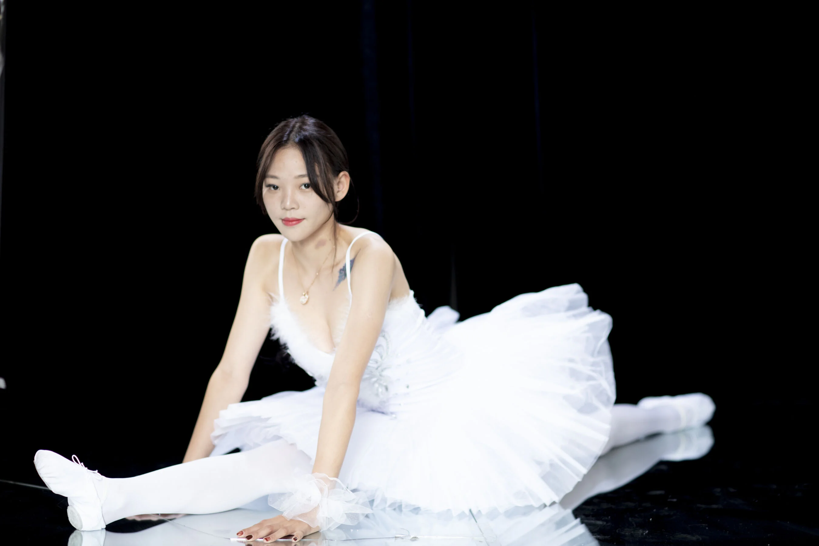 国模辛迪大尺度人体私拍套图 - Photo 143