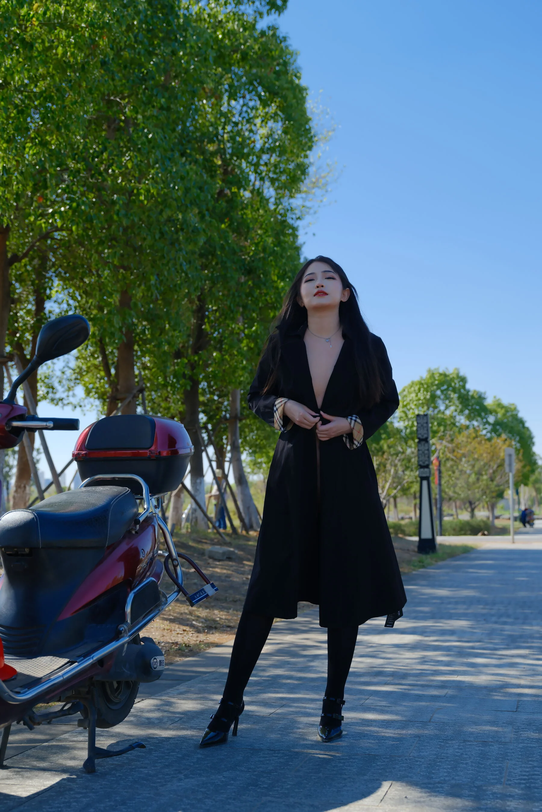 国模小泽大尺度人体私拍套图 - Photo 52