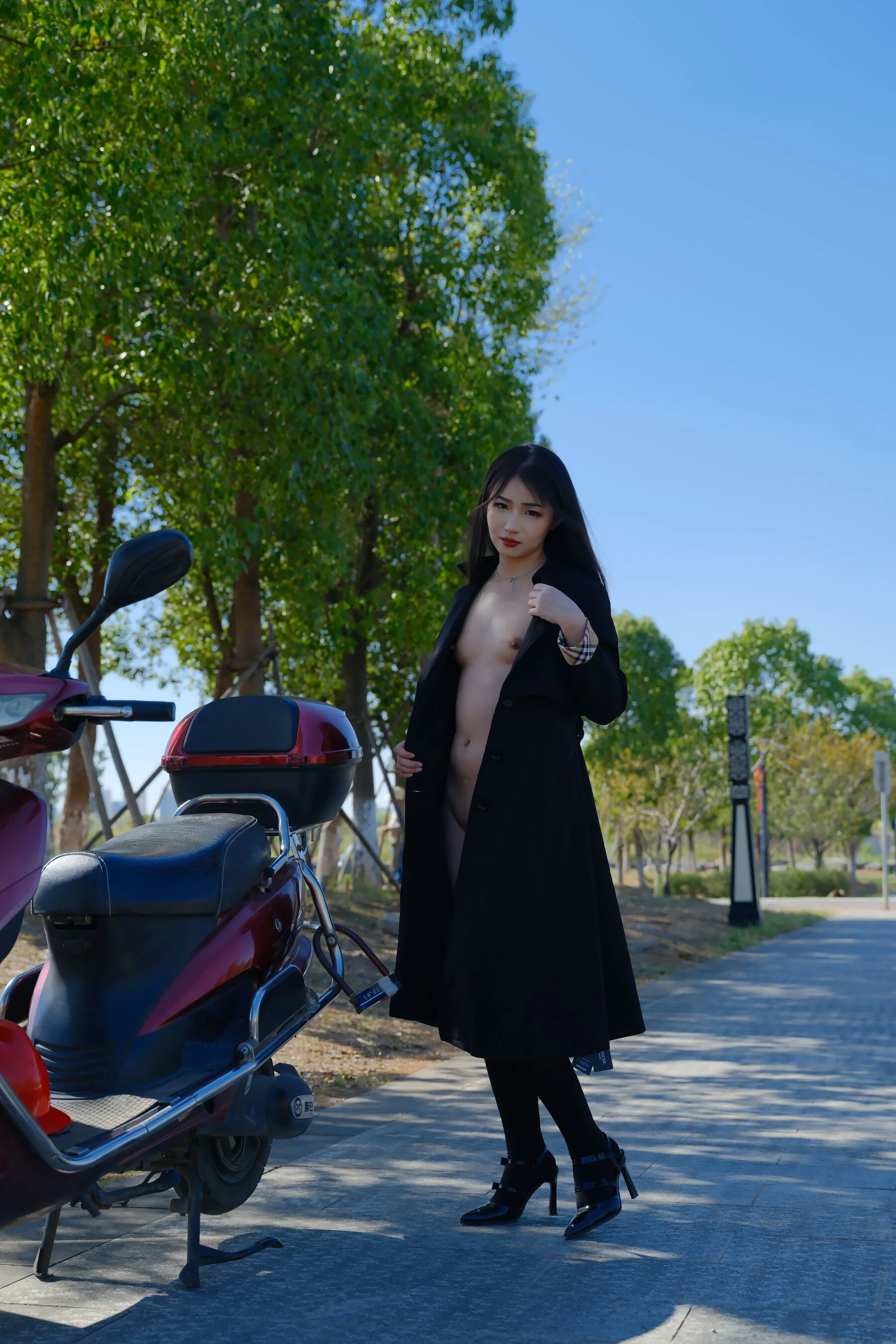 国模小泽大尺度人体私拍套图 - Photo 66