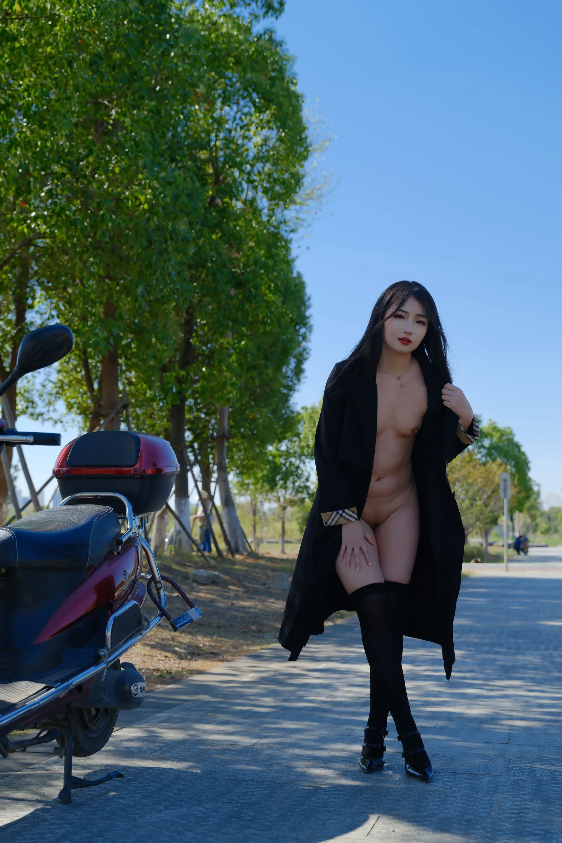 国模小泽大尺度人体私拍套图 - Photo 73