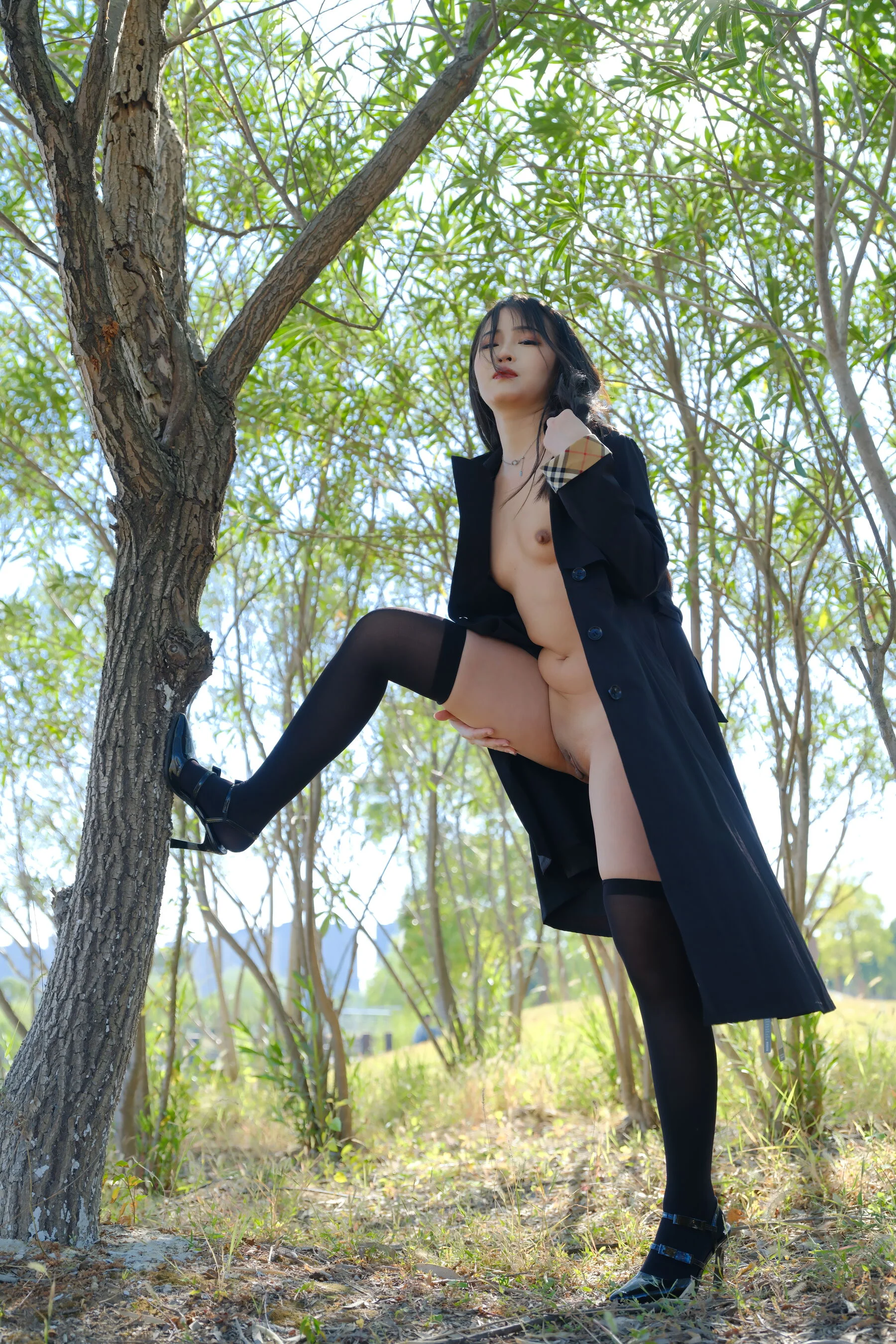 国模小泽大尺度人体私拍套图 - Photo 223