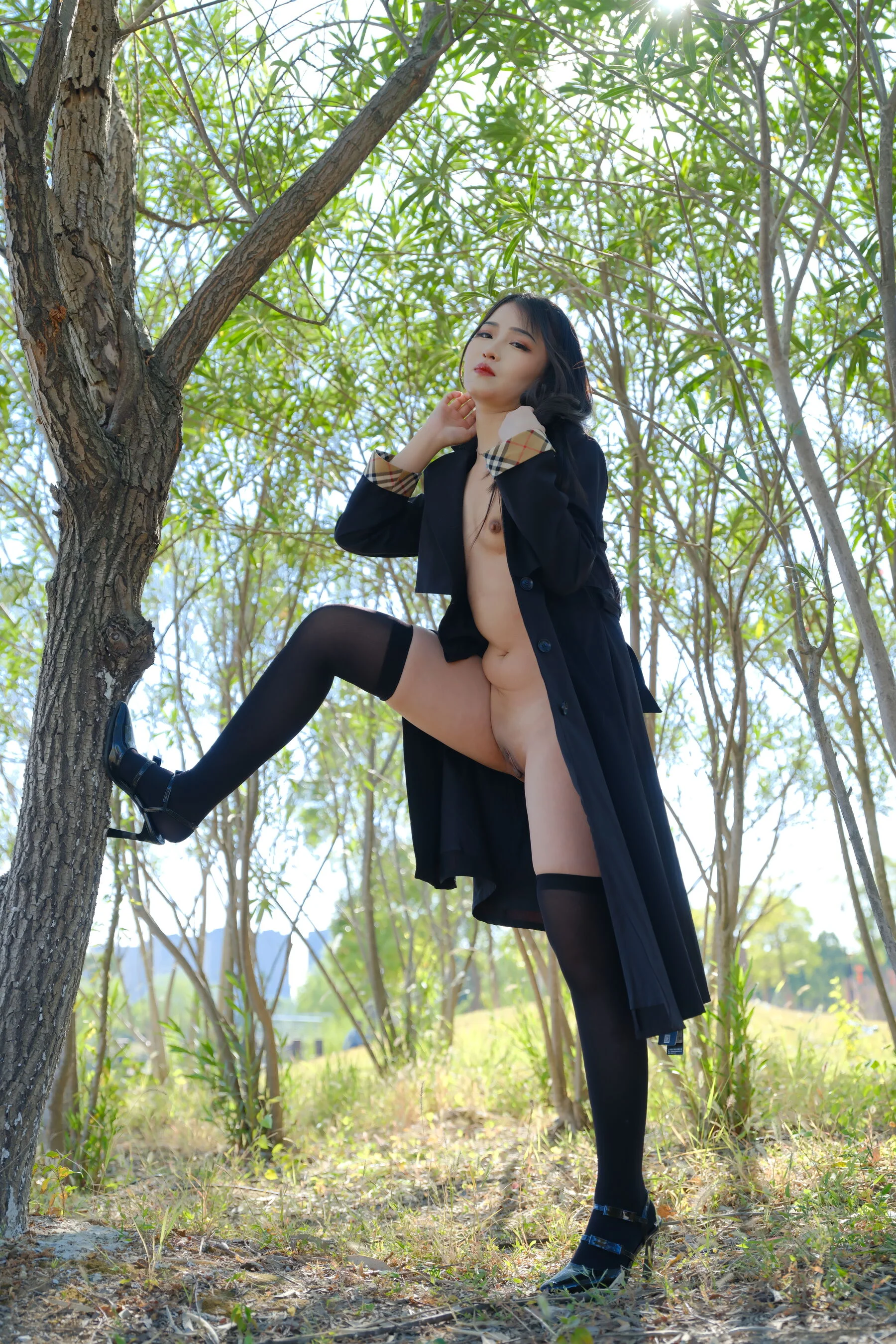 国模小泽大尺度人体私拍套图 - Photo 232