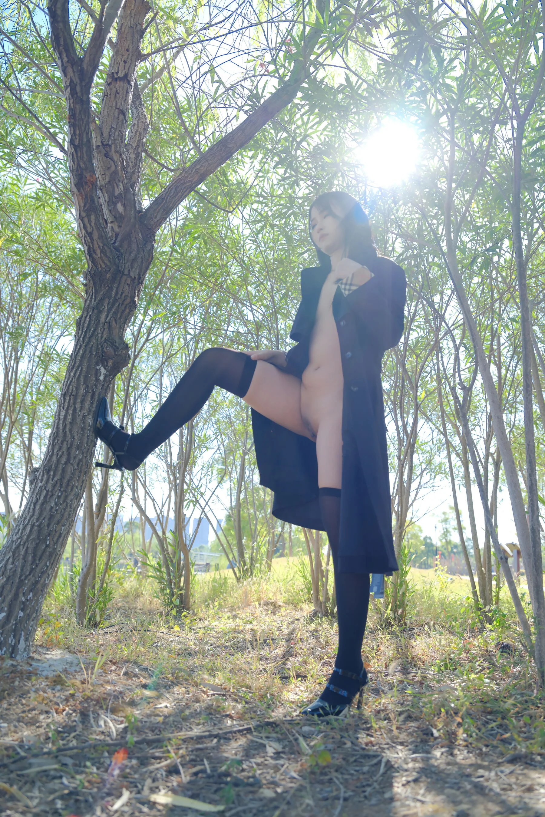 国模小泽大尺度人体私拍套图 - Photo 233