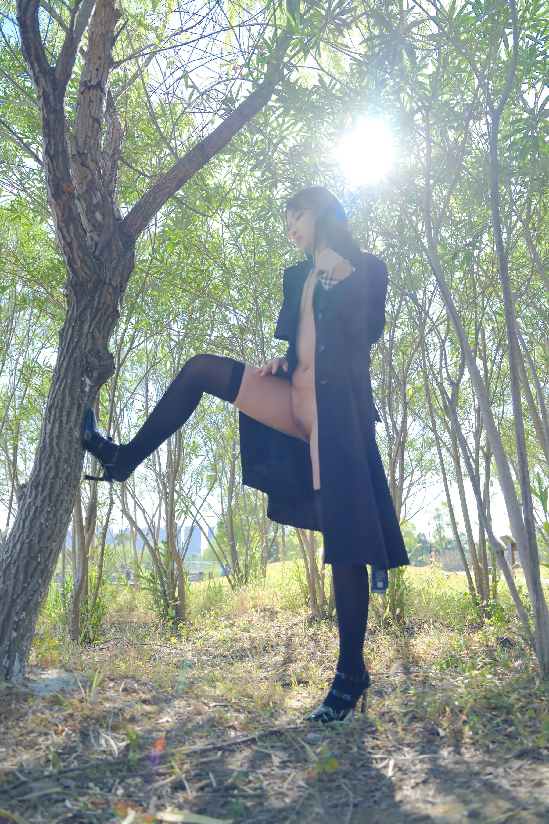 国模小泽大尺度人体私拍套图 - Photo 235