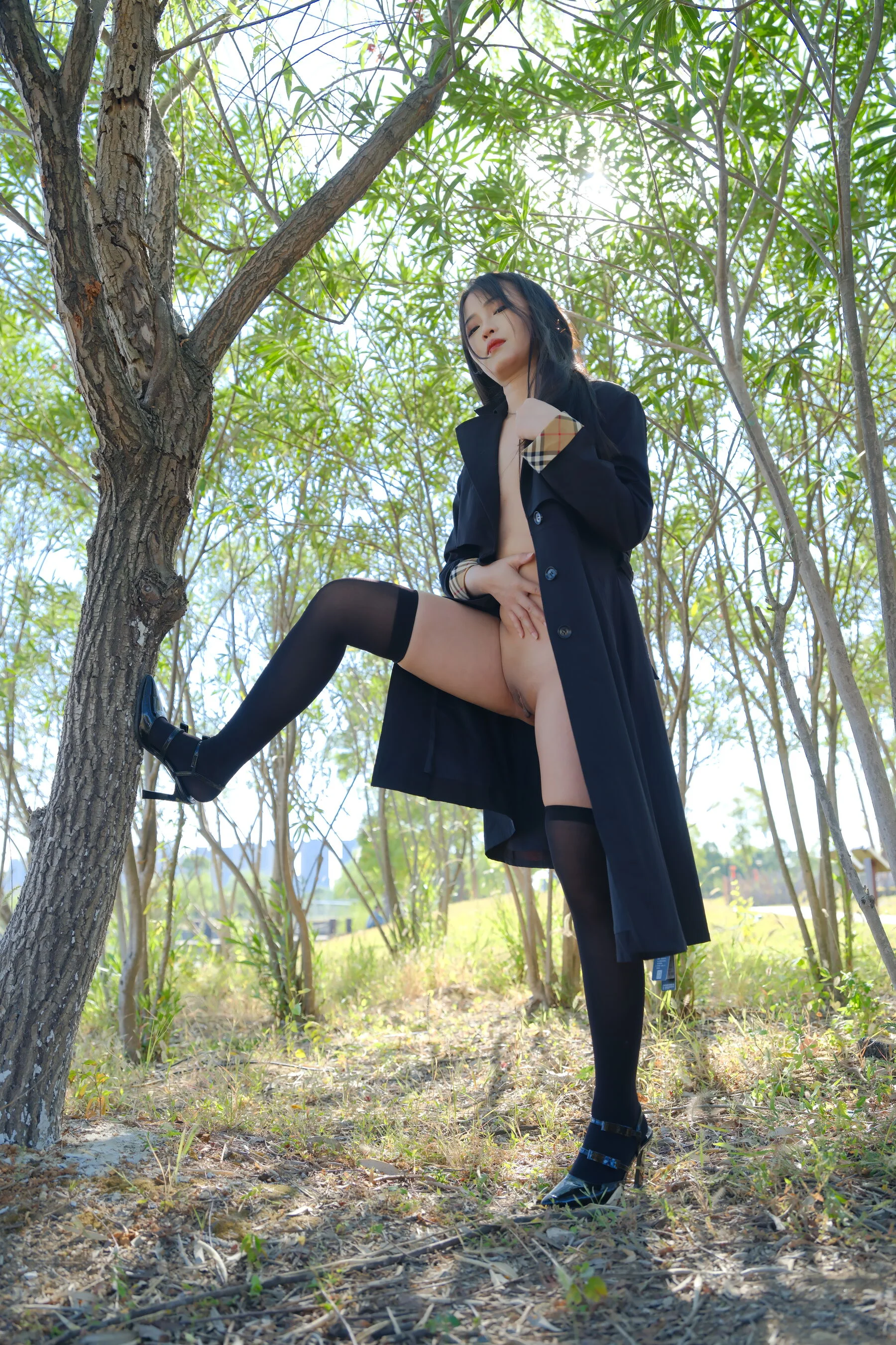 国模小泽大尺度人体私拍套图 - Photo 240