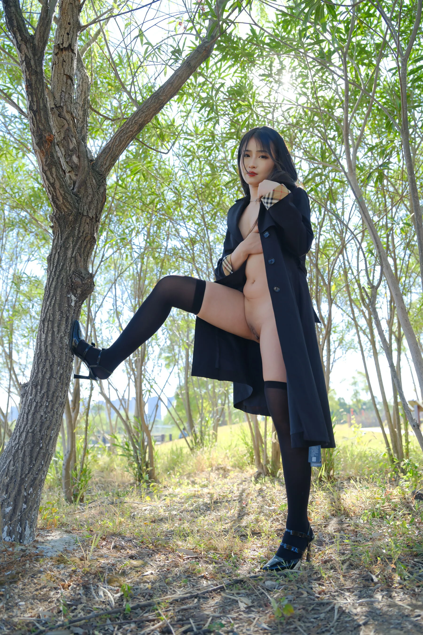 国模小泽大尺度人体私拍套图 - Photo 244