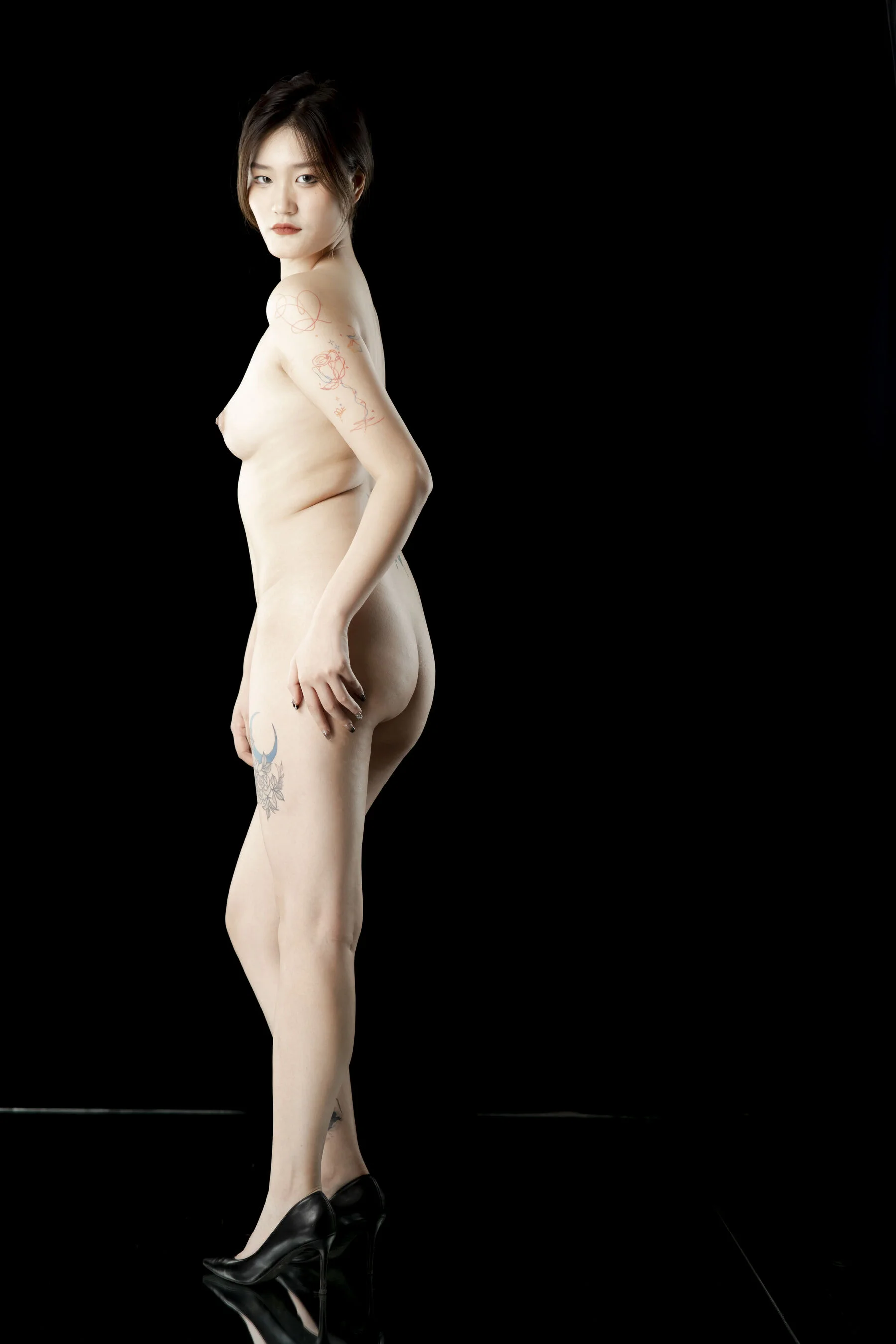 国模青柠大尺度人体私拍套图 - Photo 370