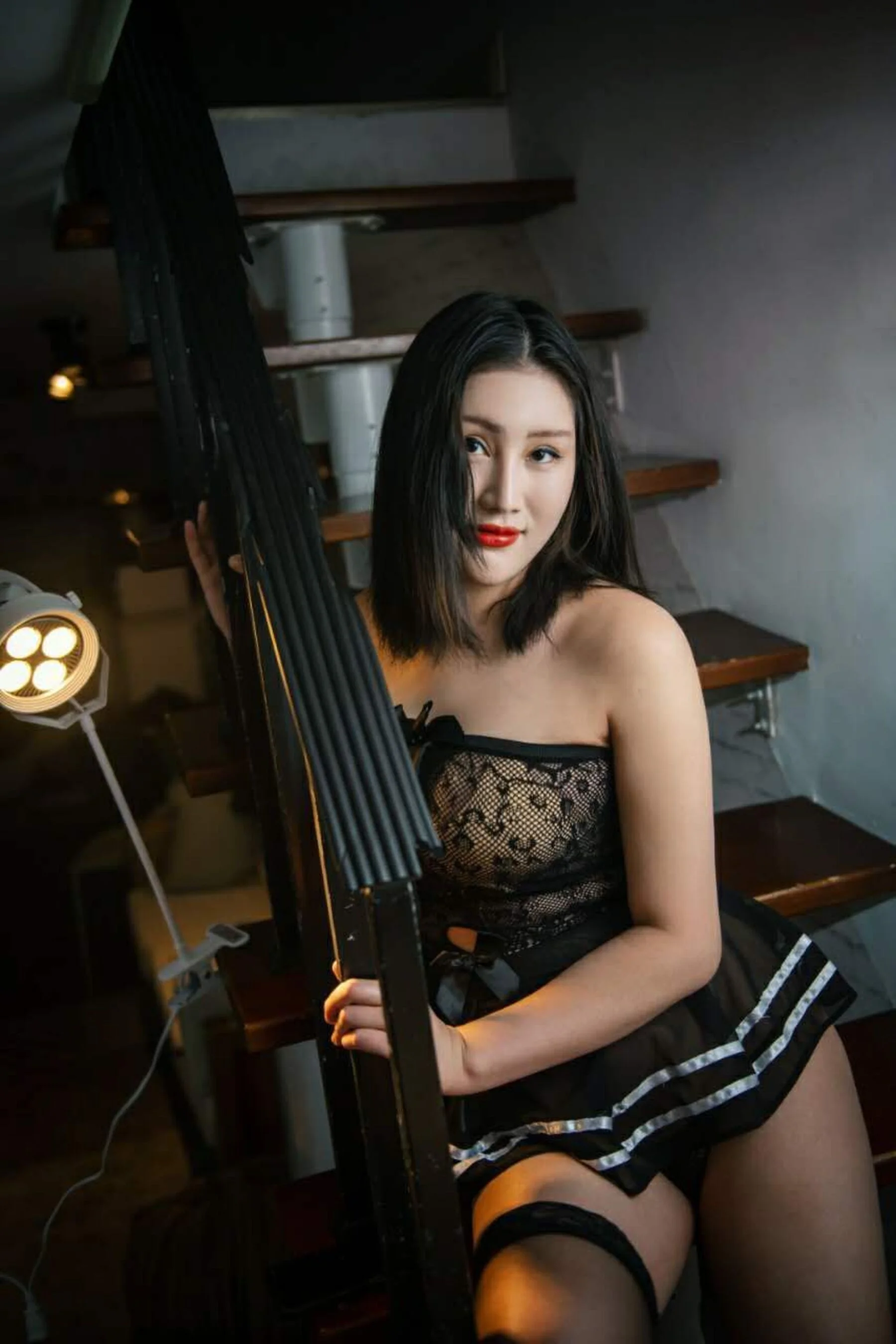 国模丽丽大尺度性爱人体私拍套图 - Photo 13