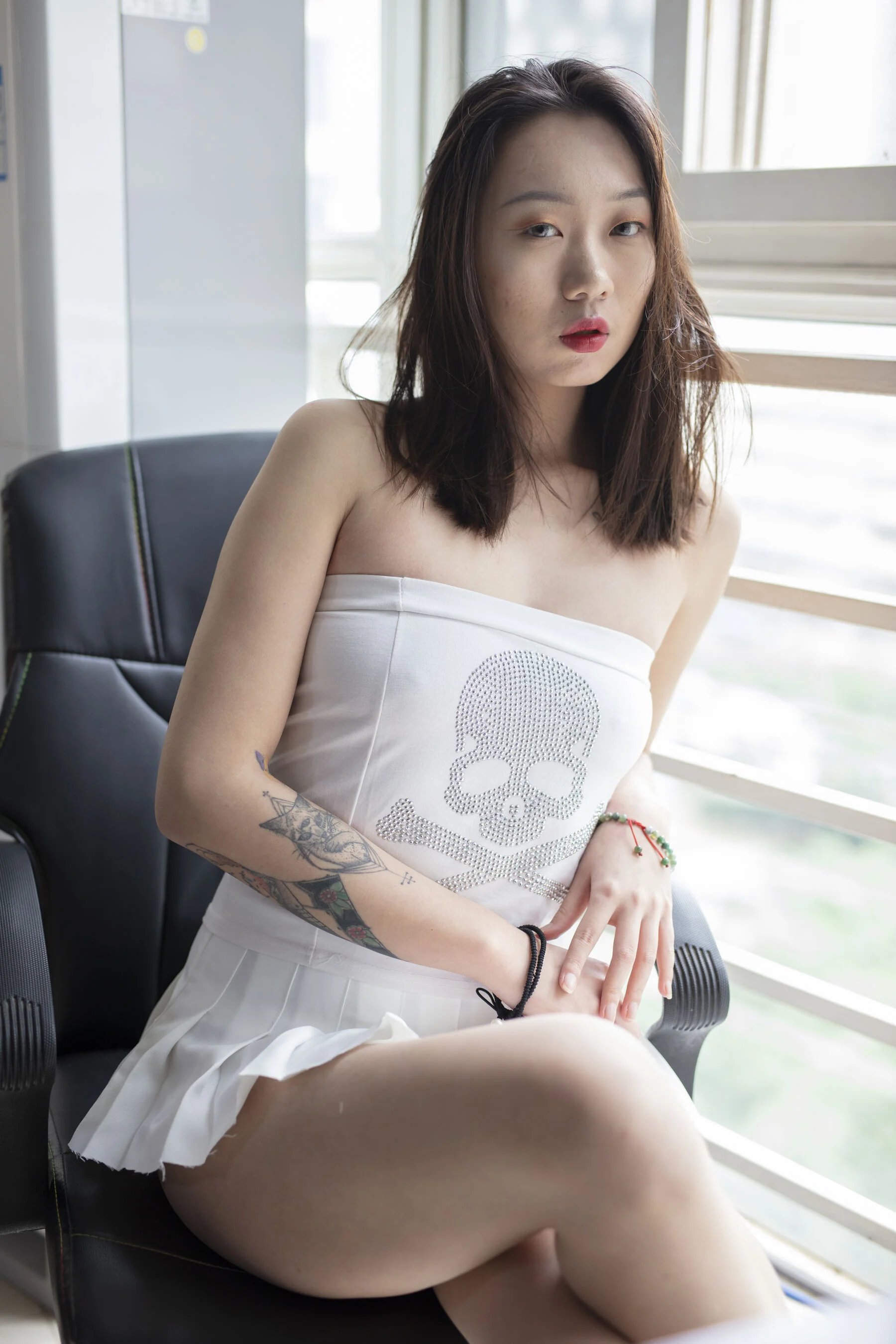 国模琪琪大尺度人体私拍套图 - Photo 144