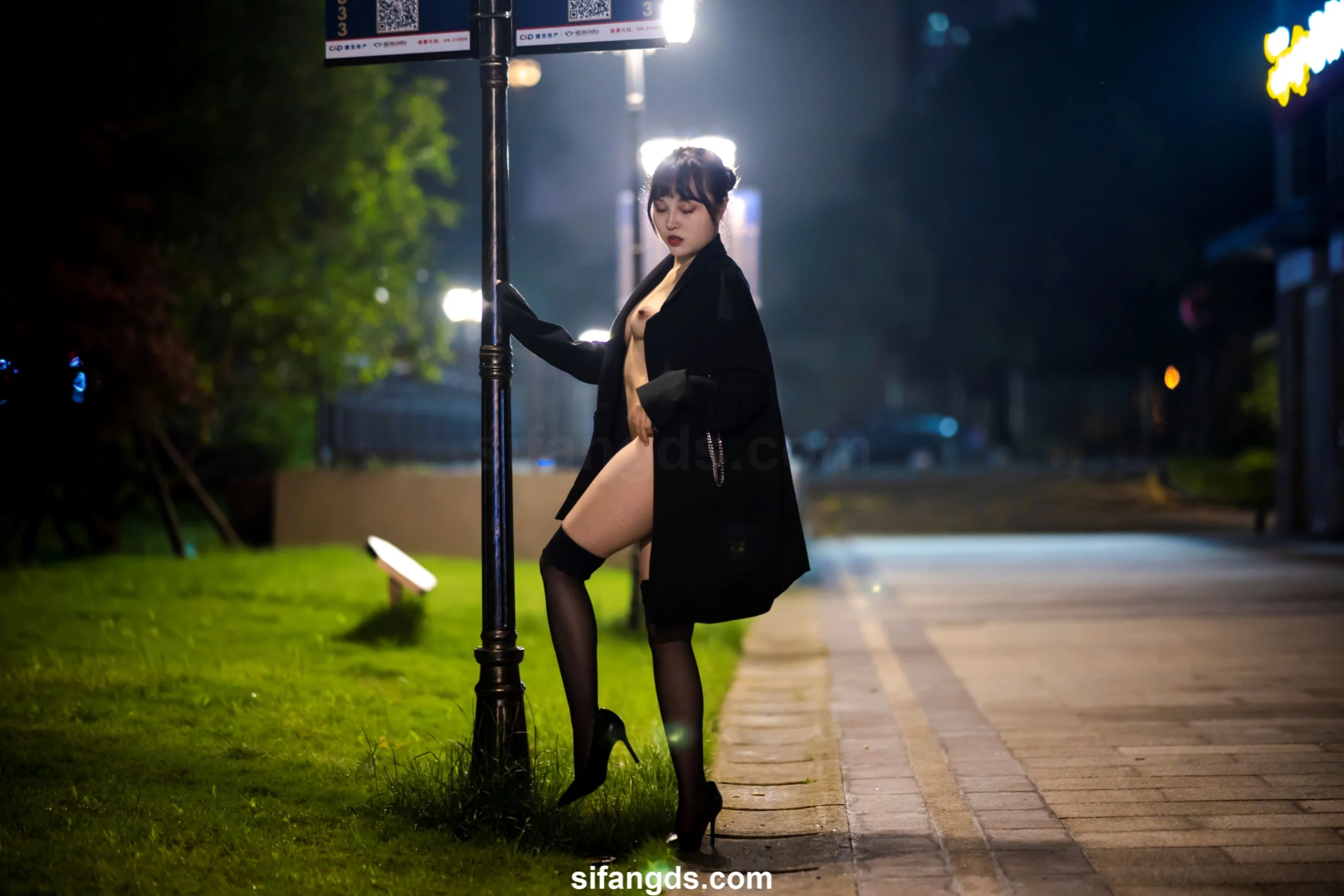 国模静茹大尺度人体私拍套图 - Photo 60