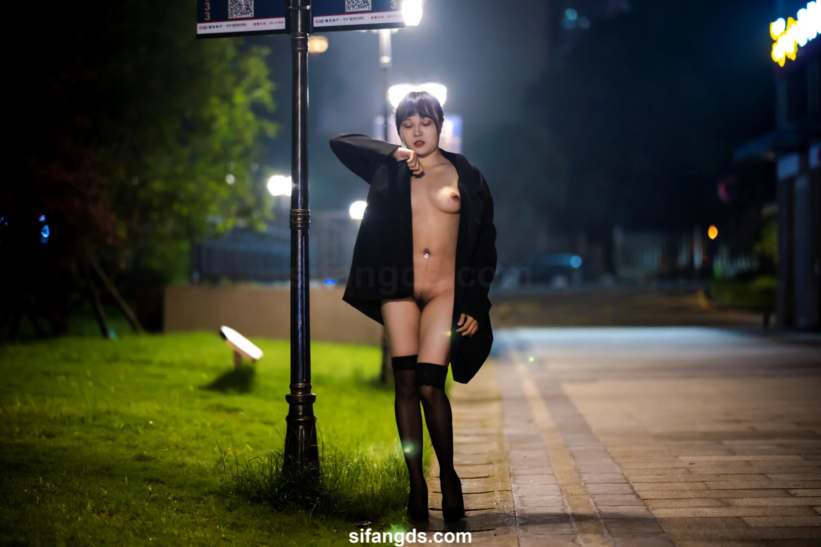 国模静茹大尺度人体私拍套图 - Photo 72