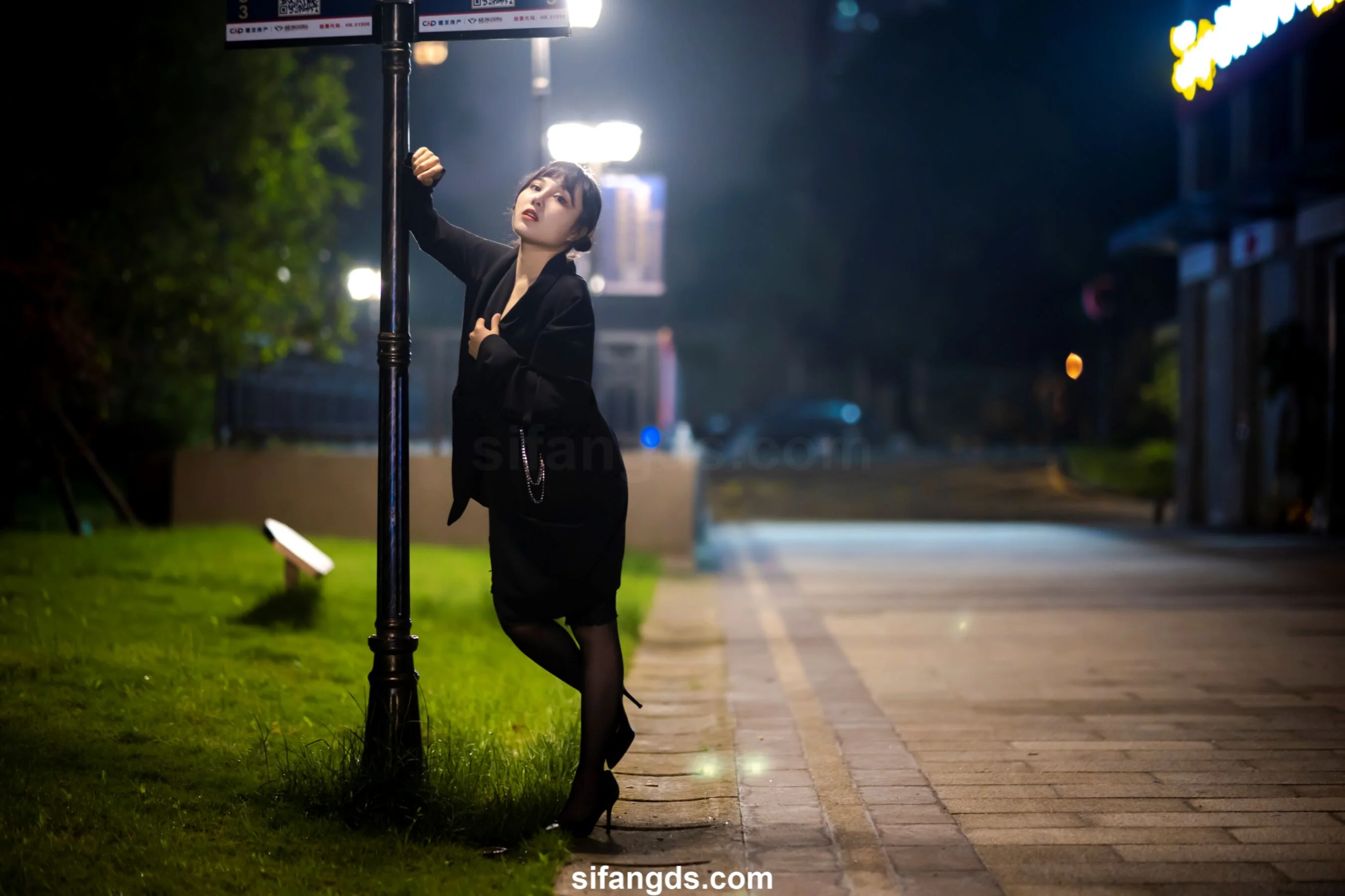 国模静茹大尺度人体私拍套图 - Photo 83