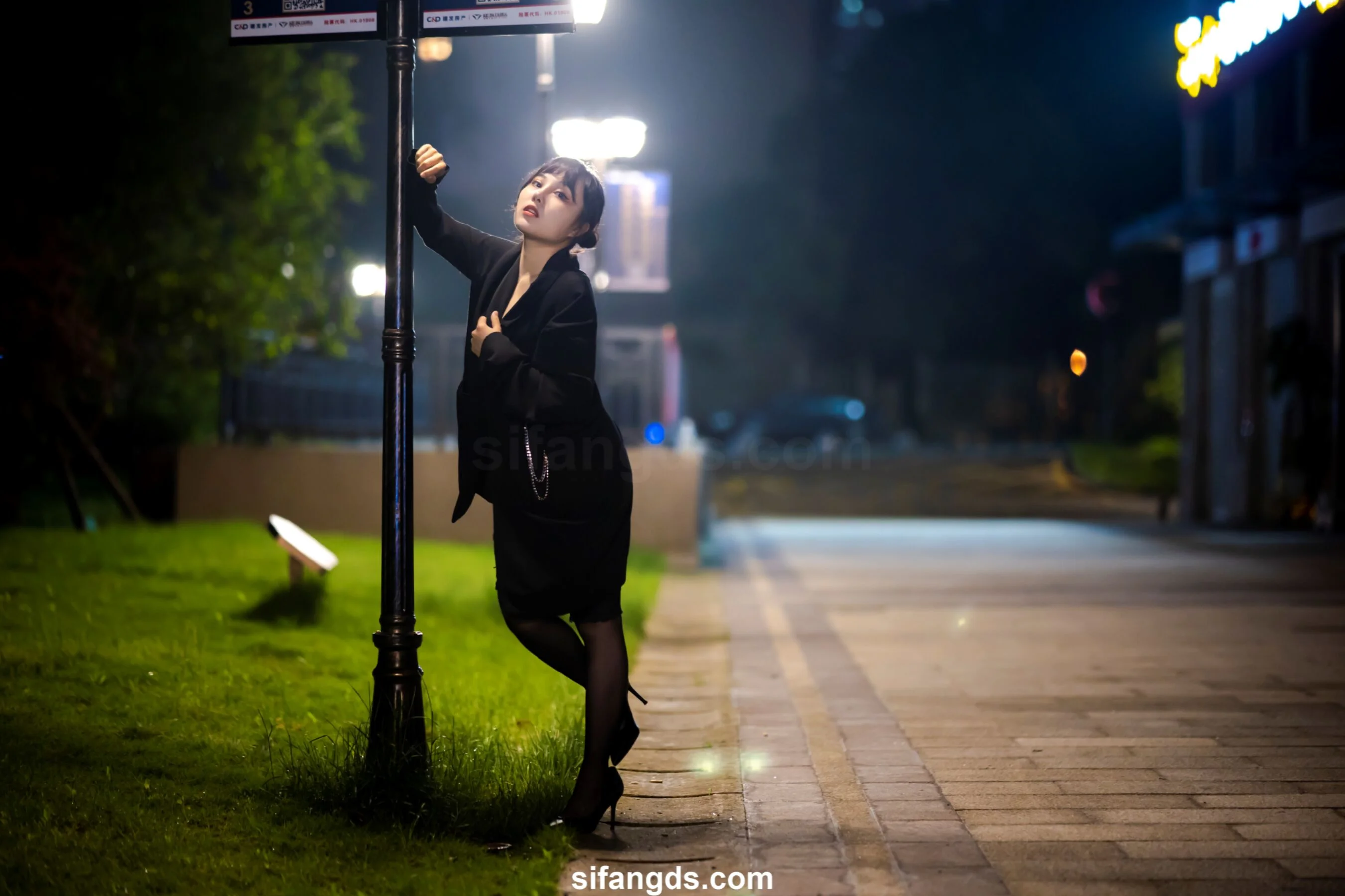 国模静茹大尺度人体私拍套图 - Photo 85