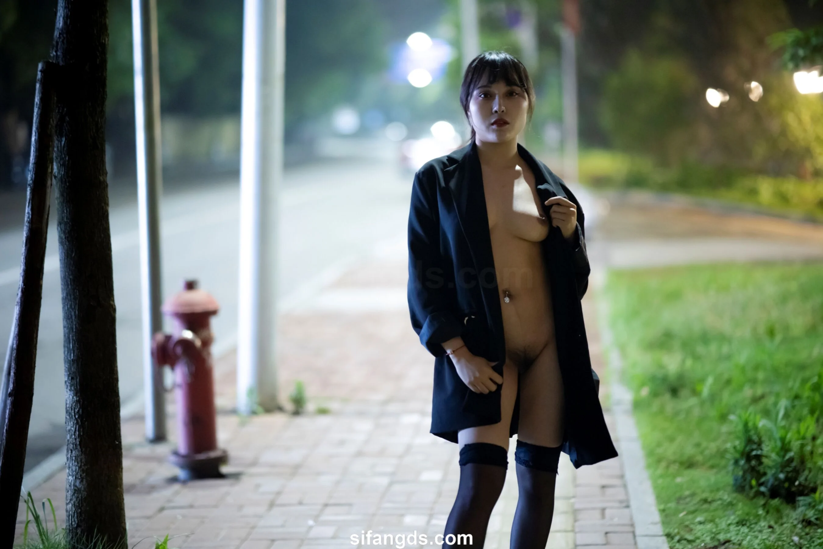 国模静茹大尺度人体私拍套图 - Photo 185