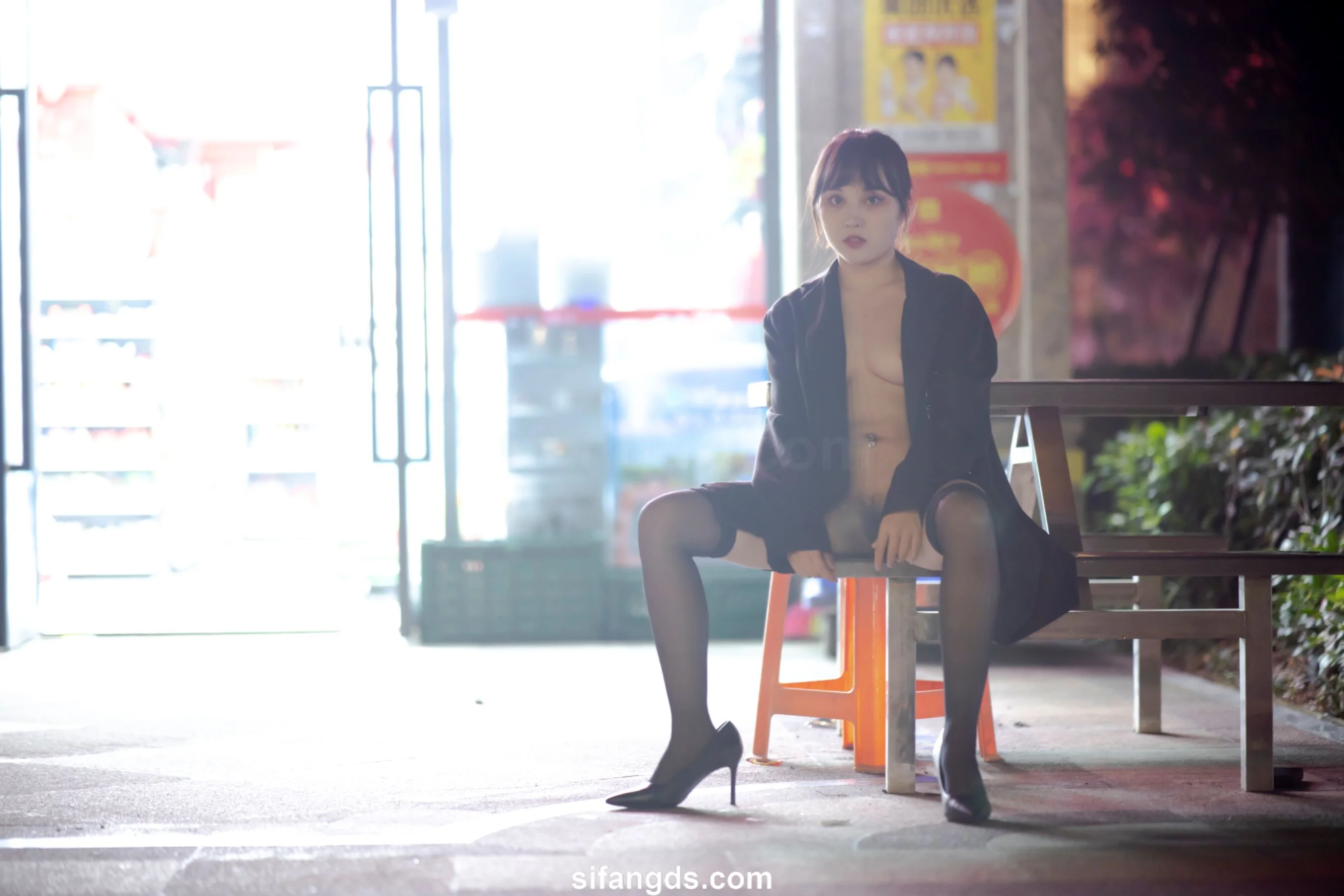 国模静茹大尺度人体私拍套图 - Photo 201