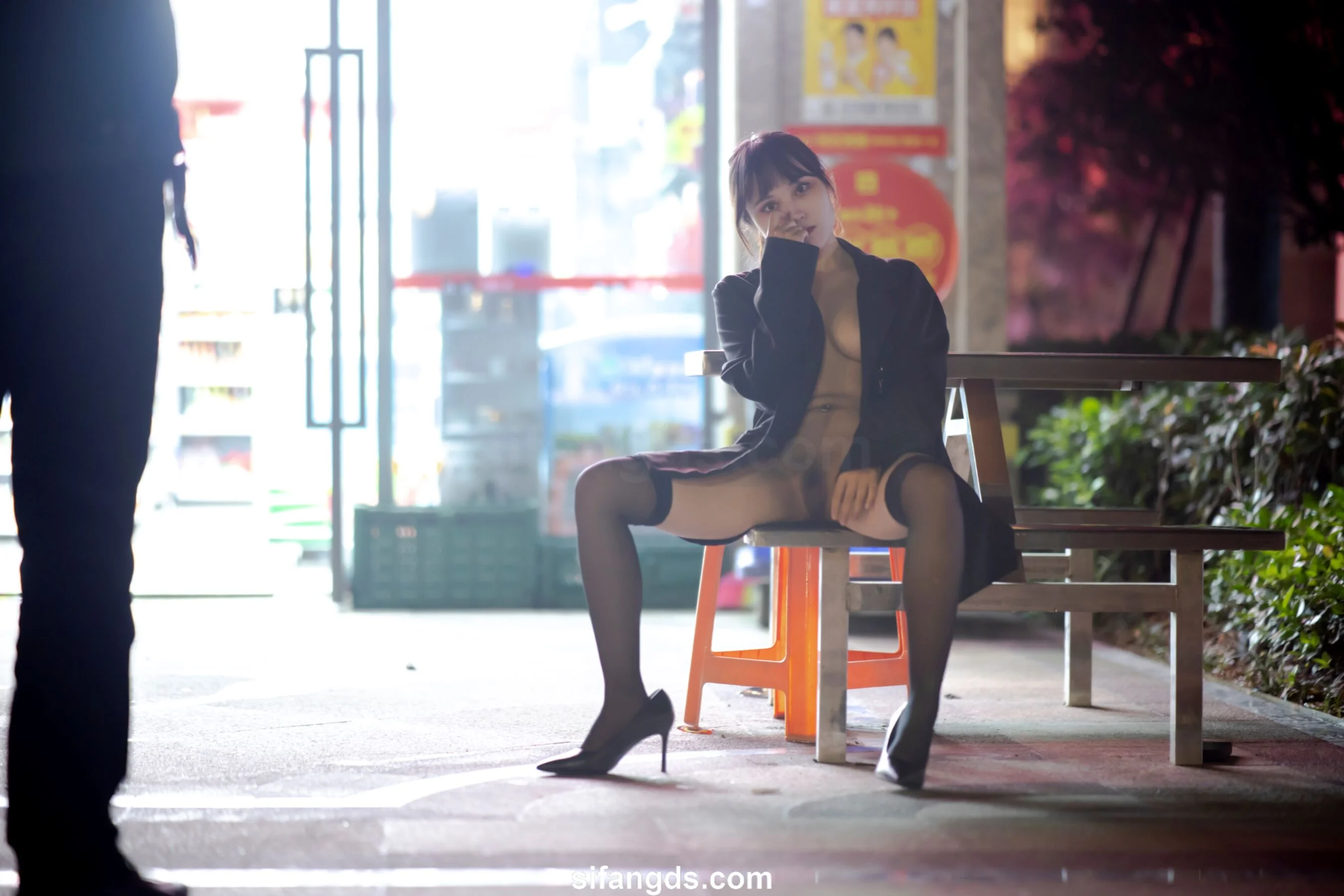 国模静茹大尺度人体私拍套图 - Photo 216