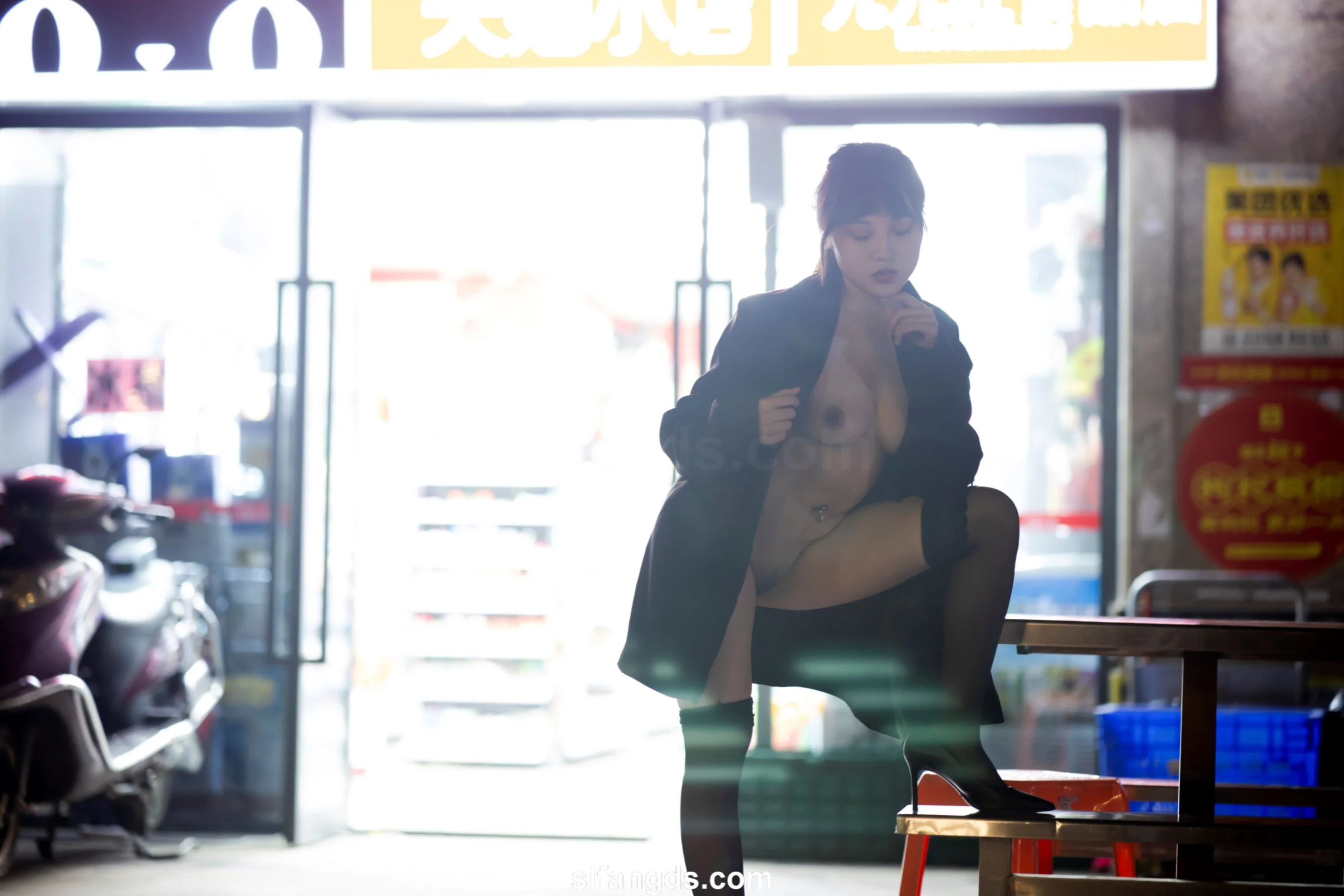 国模静茹大尺度人体私拍套图 - Photo 244