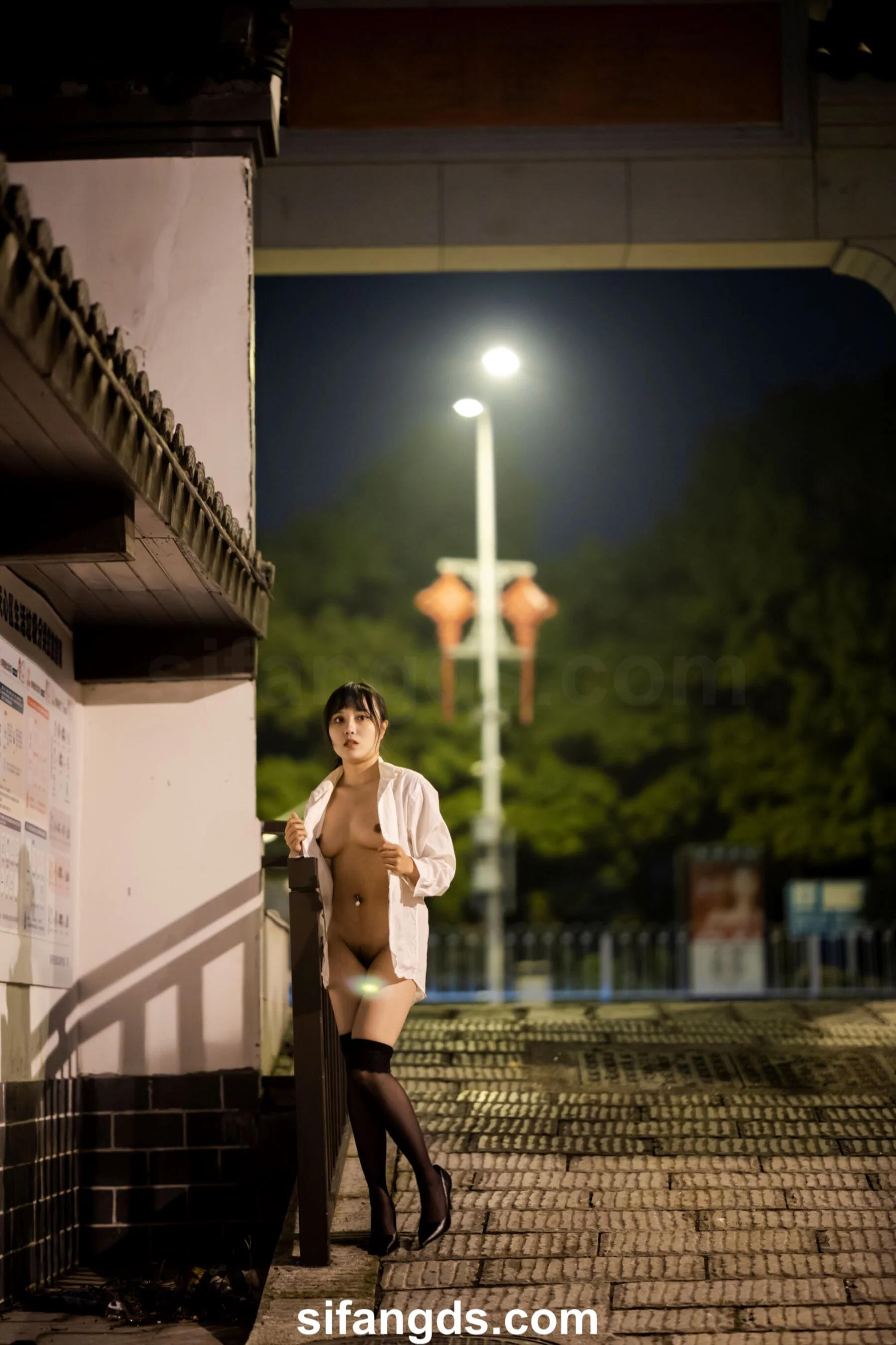 国模静茹大尺度人体私拍套图 - Photo 336