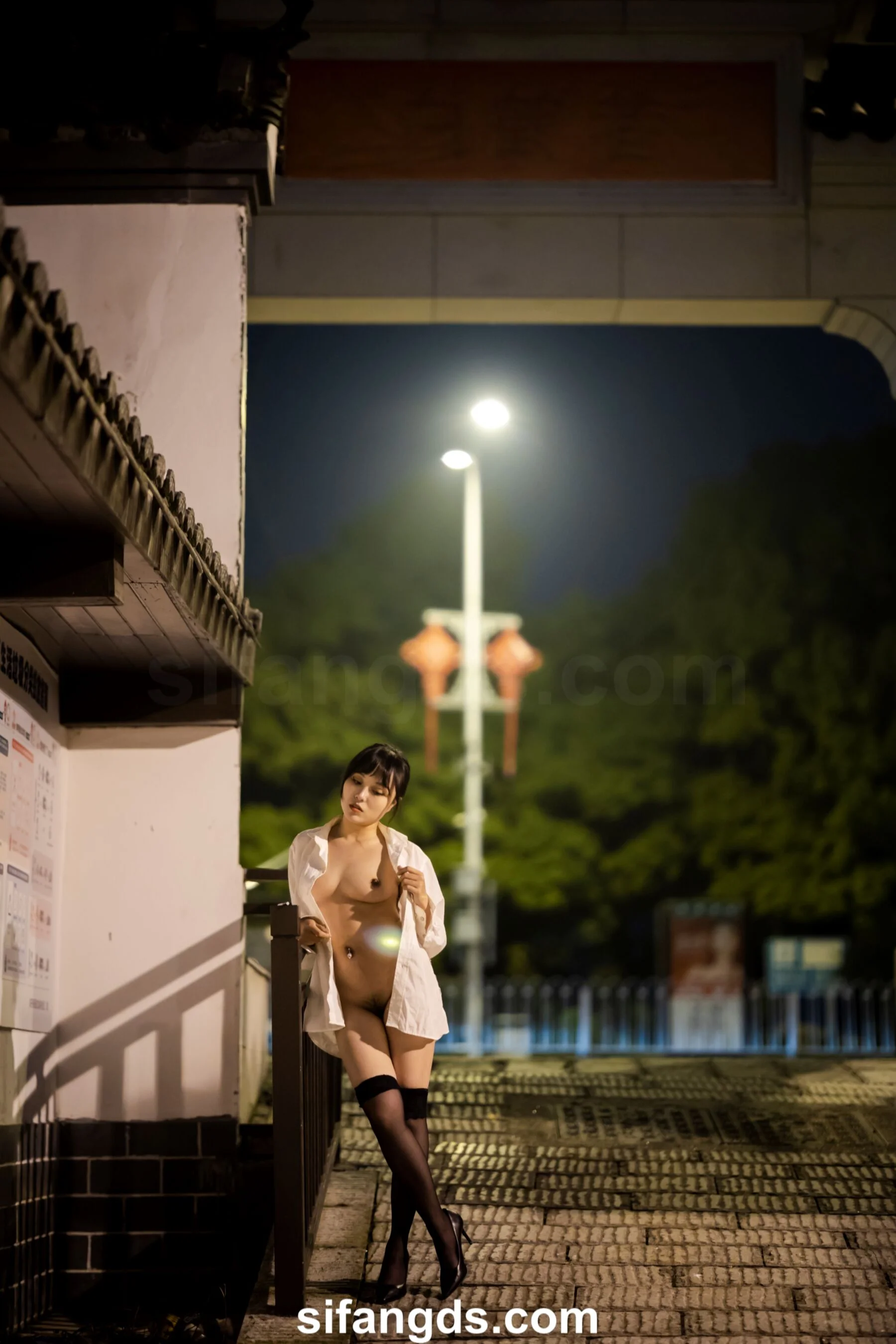 国模静茹大尺度人体私拍套图 - Photo 346