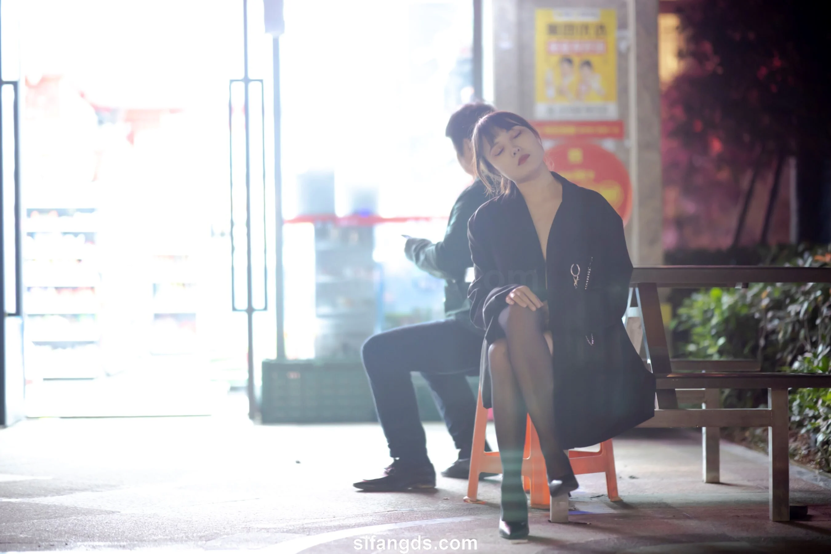 国模静茹大尺度人体私拍套图 - Photo 472