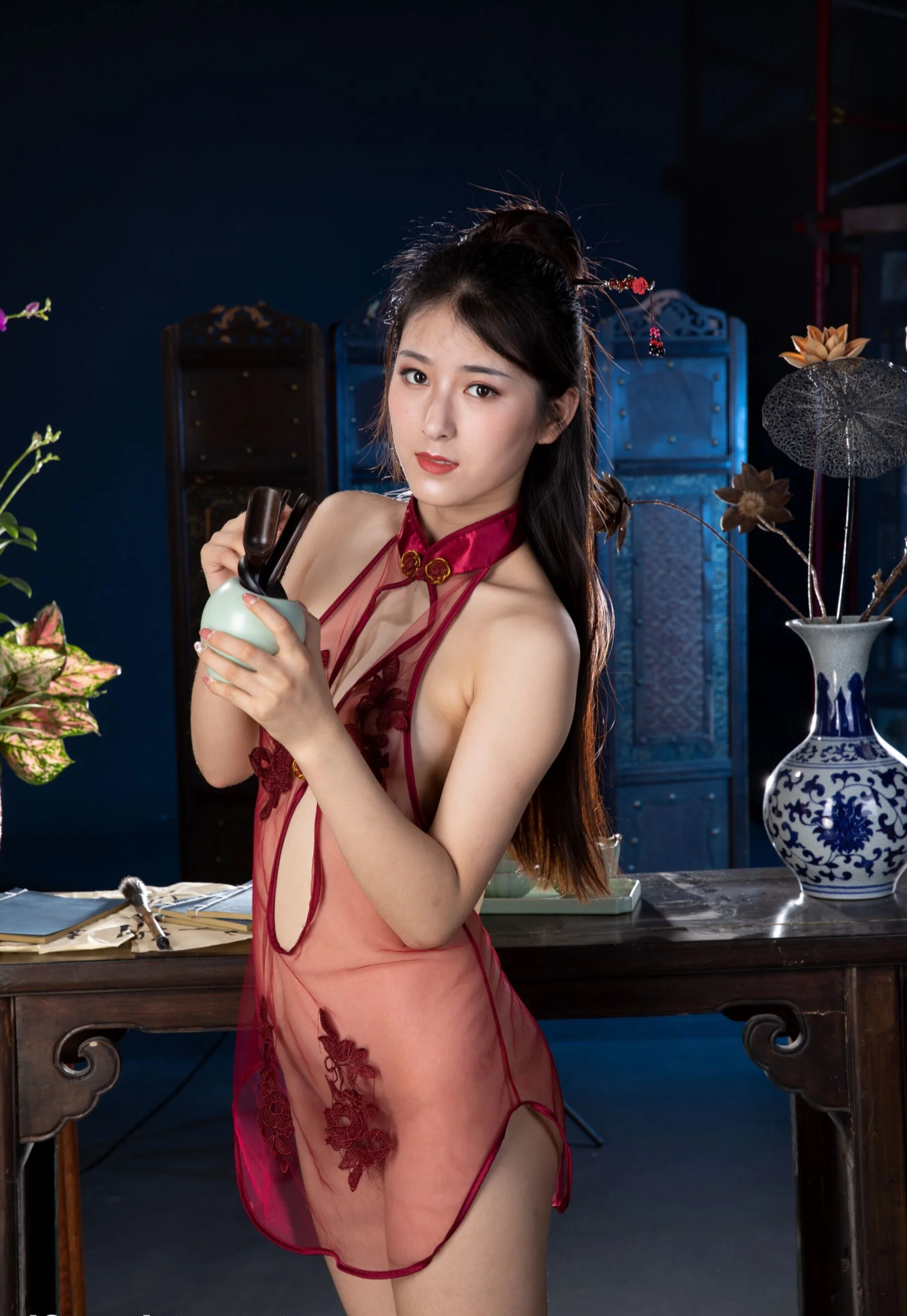 国模何蕊大尺度人体私拍套图 - Photo 319