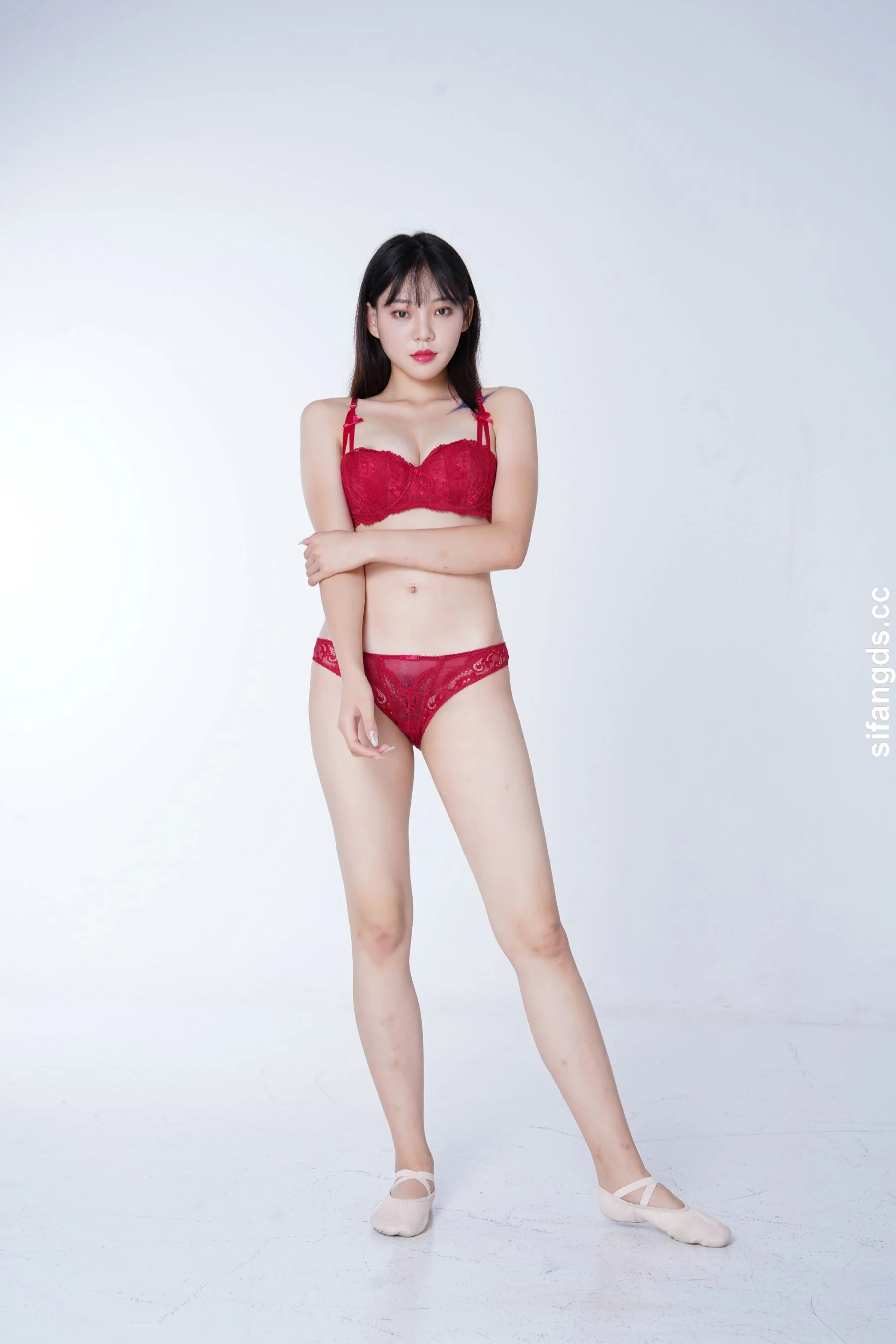 国模杨雪欣大尺度人体私拍套图 - Photo 8