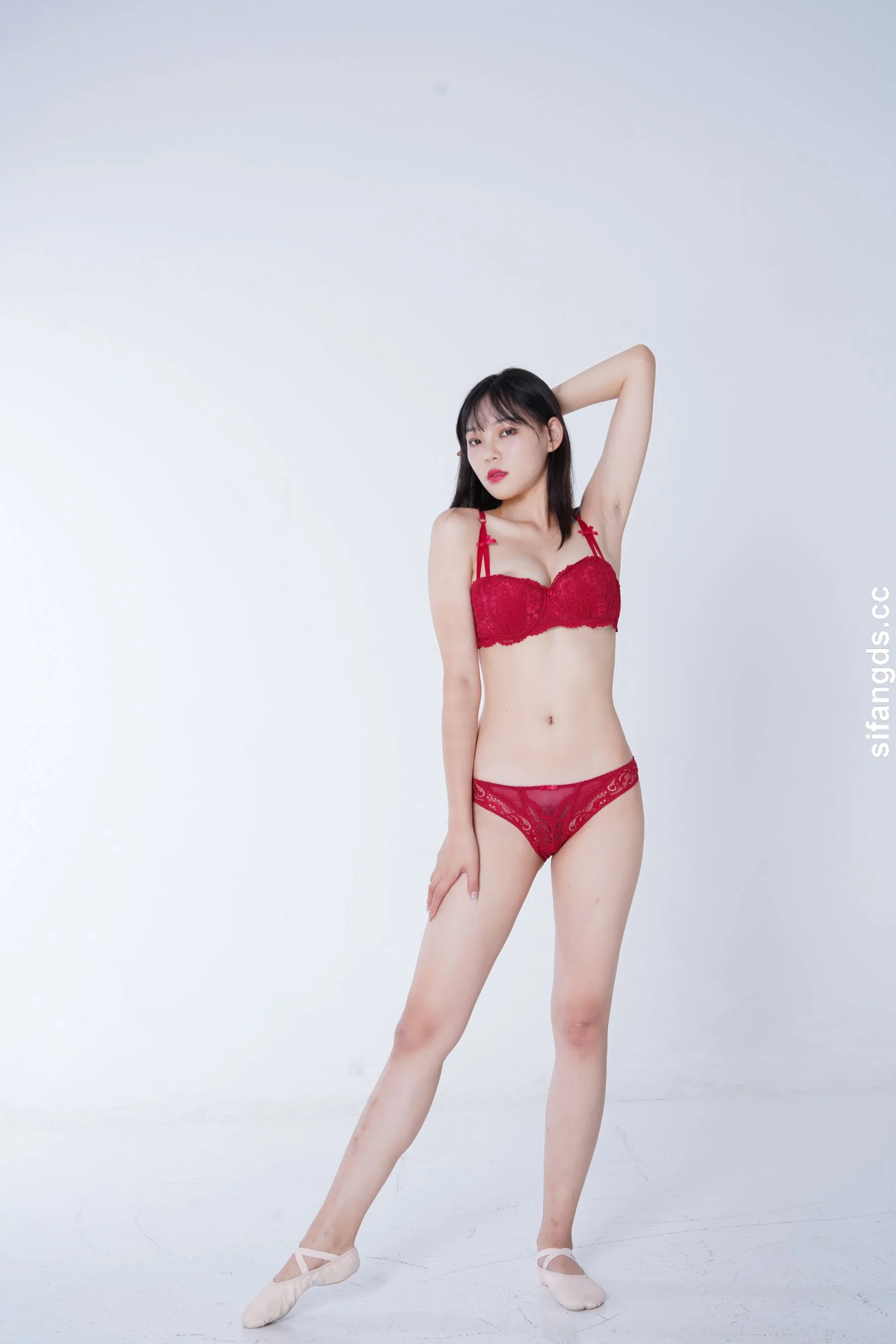 国模杨雪欣大尺度人体私拍套图 - Photo 51