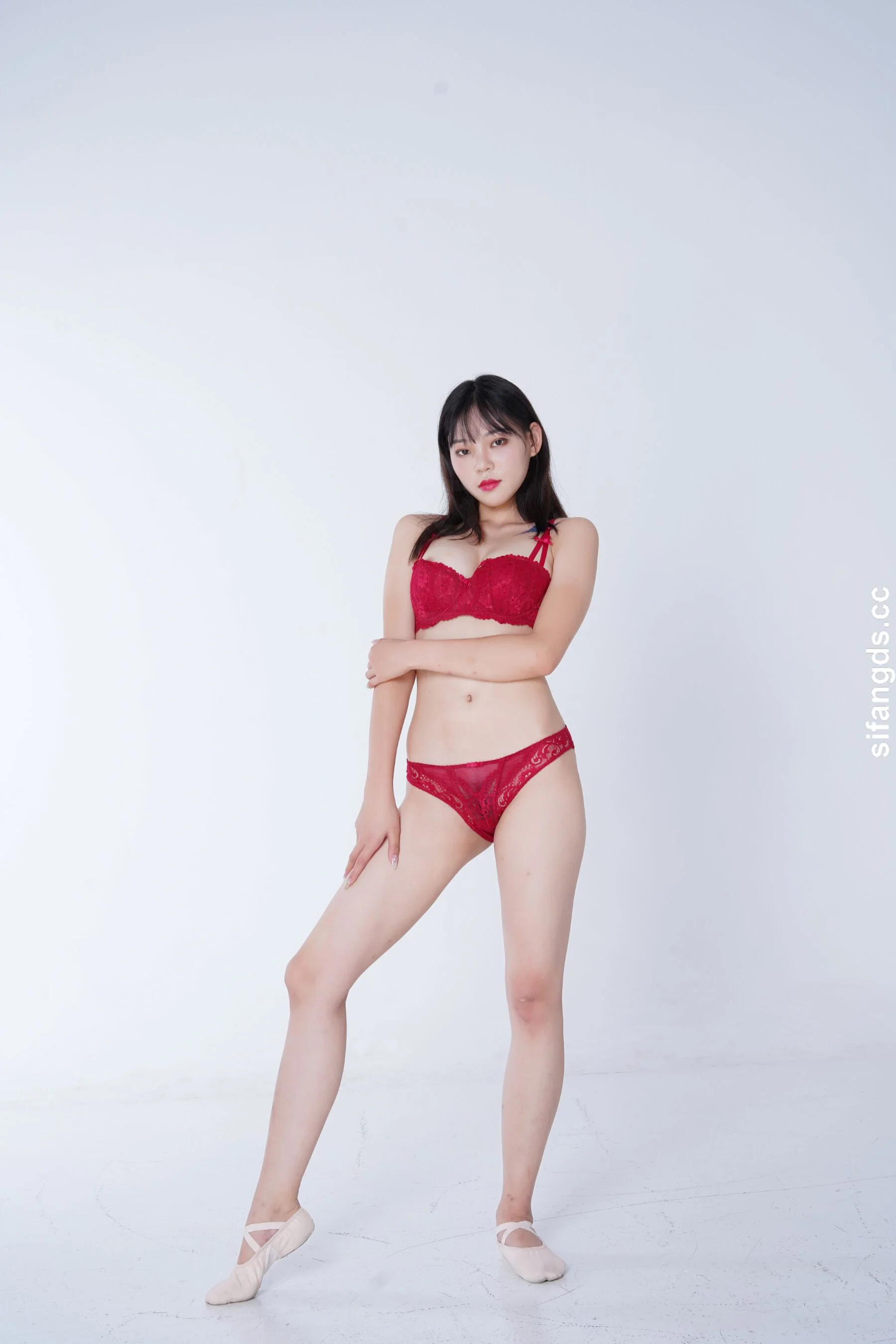 国模杨雪欣大尺度人体私拍套图 - Photo 56