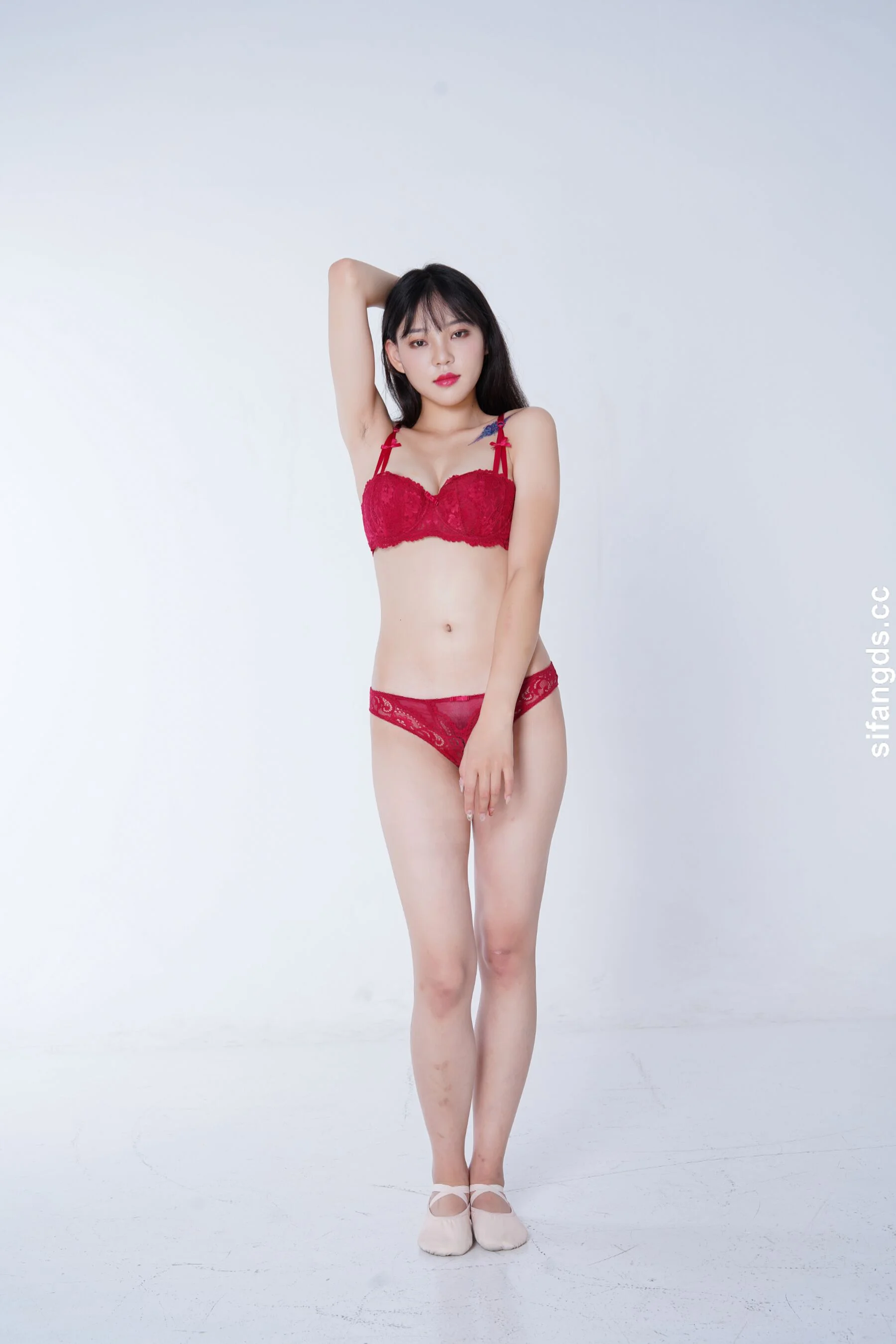 国模杨雪欣大尺度人体私拍套图 - Photo 73