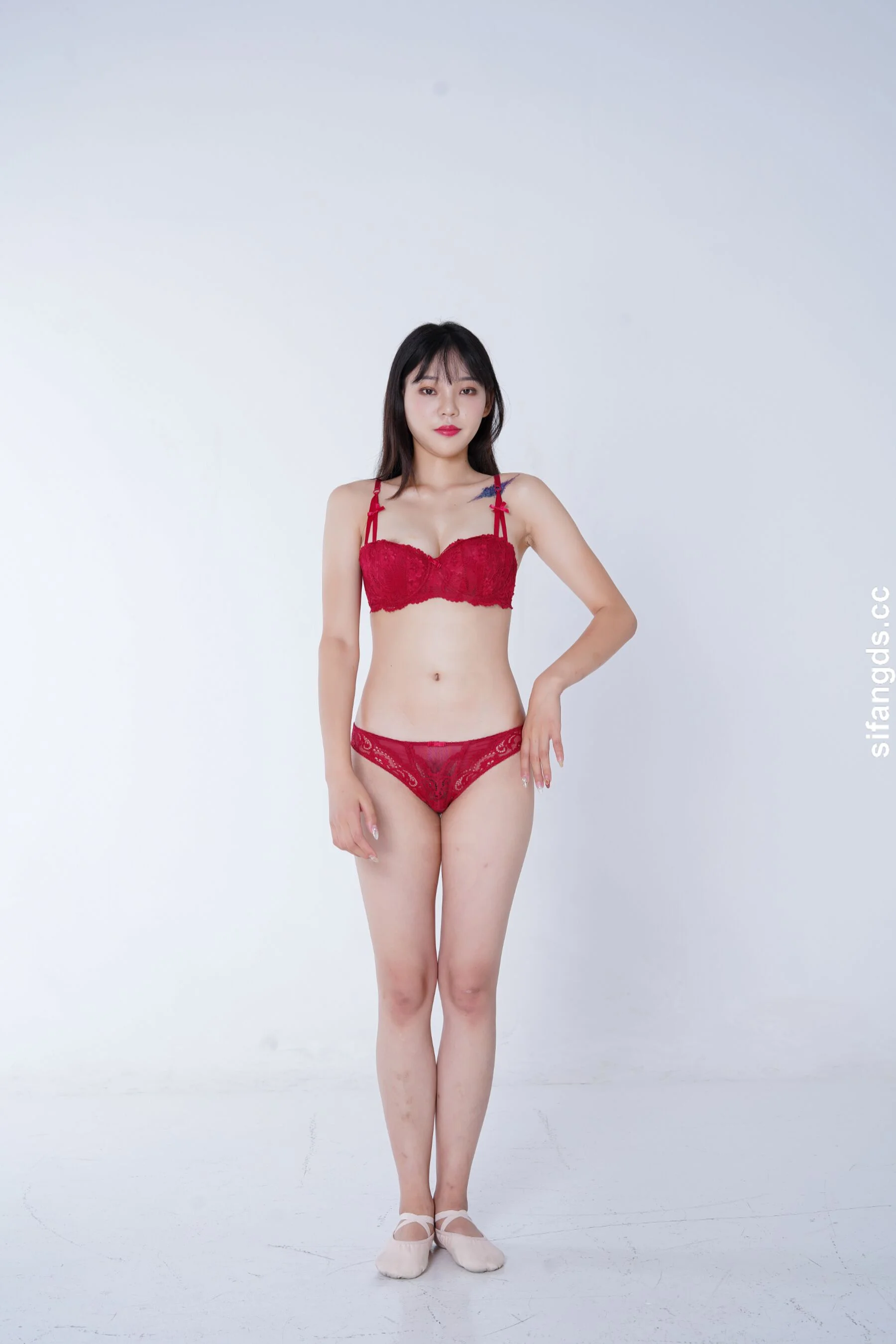 国模杨雪欣大尺度人体私拍套图 - Photo 90