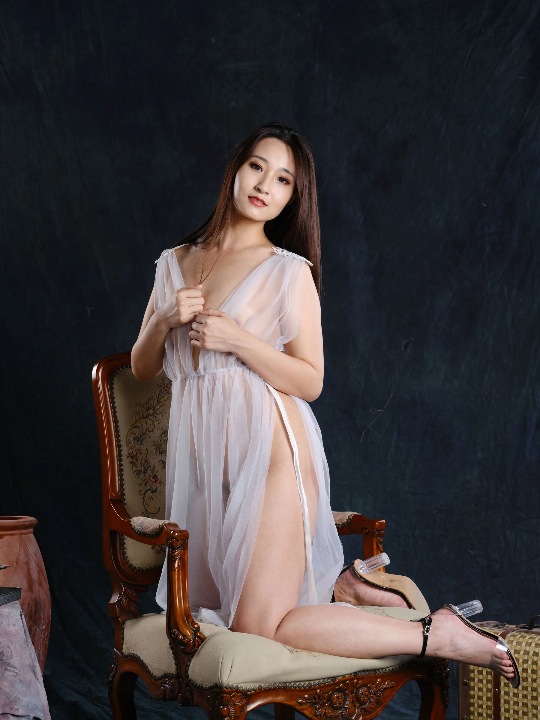 国模康康大尺度人体私拍套图 - Photo 227