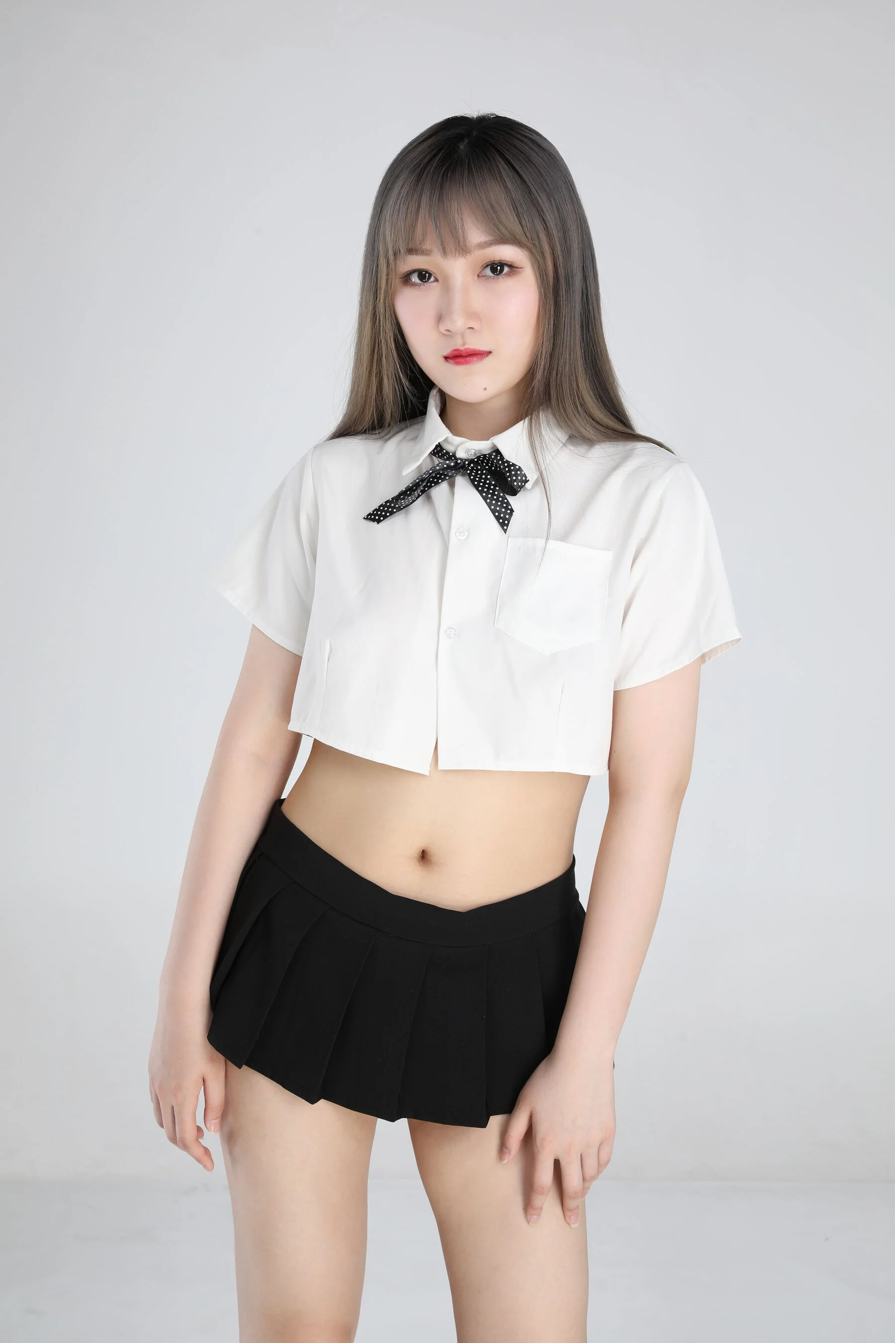 国模张雨婷（yoyo）人体私拍套图 - Photo 4