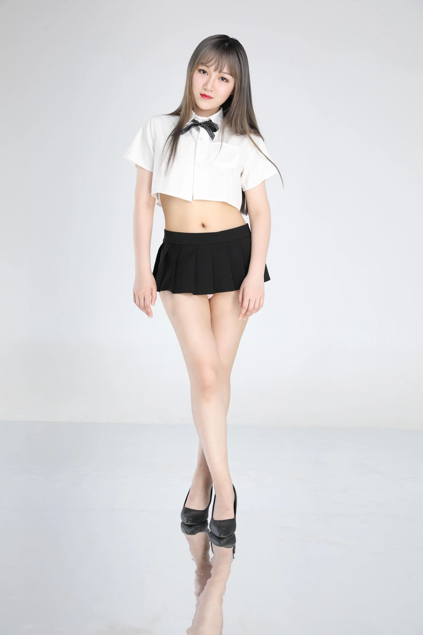 国模张雨婷（yoyo）人体私拍套图 - Photo 13