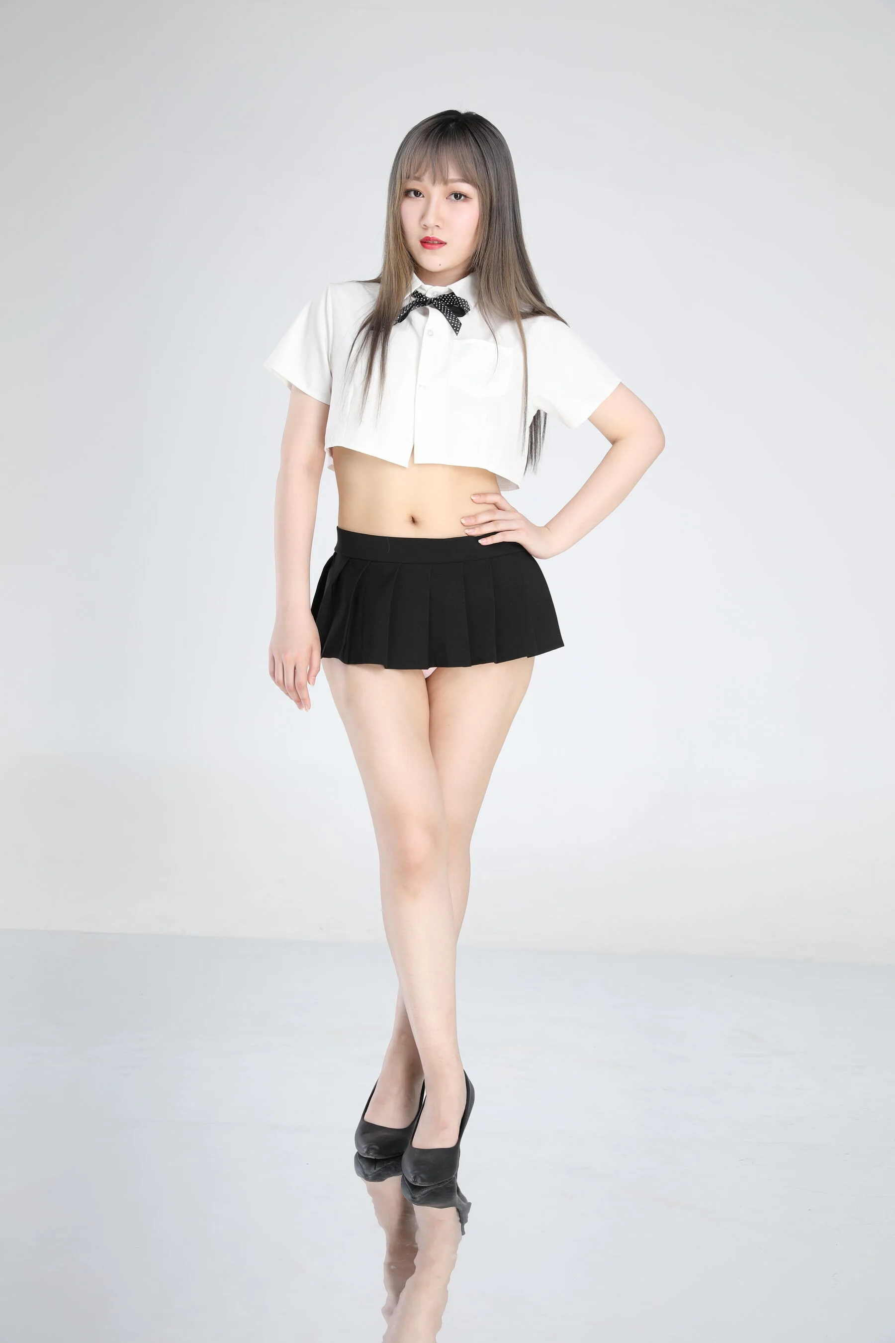 国模张雨婷（yoyo）人体私拍套图 - Photo 14