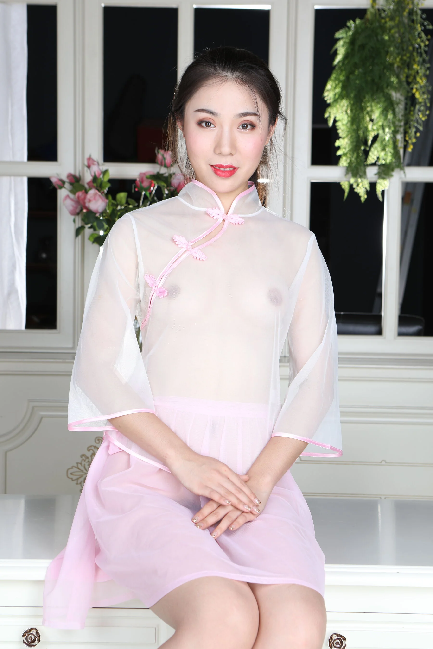 国模尹依晴大尺度人体私拍套图 - Photo 15