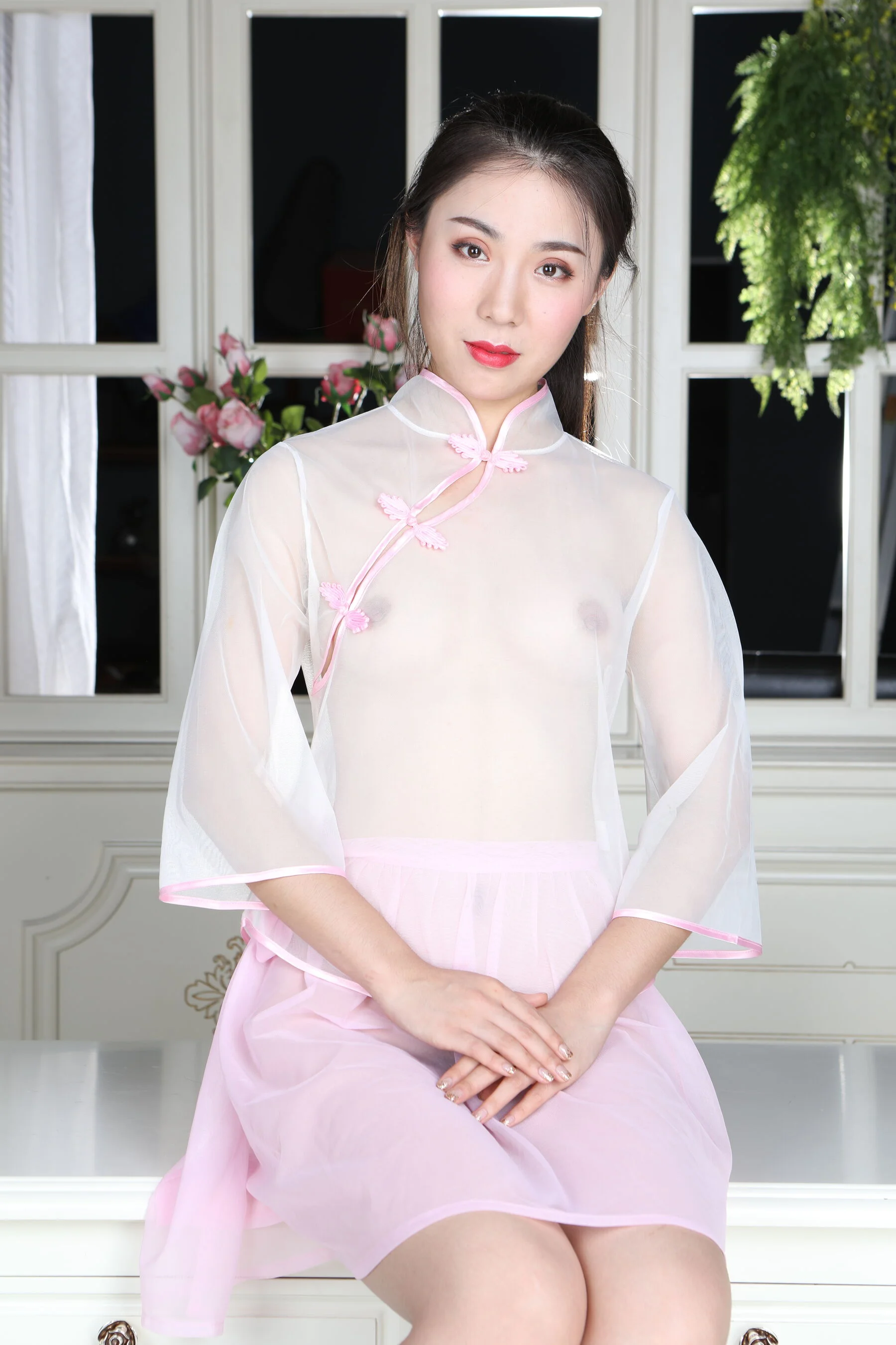 国模尹依晴大尺度人体私拍套图 - Photo 23