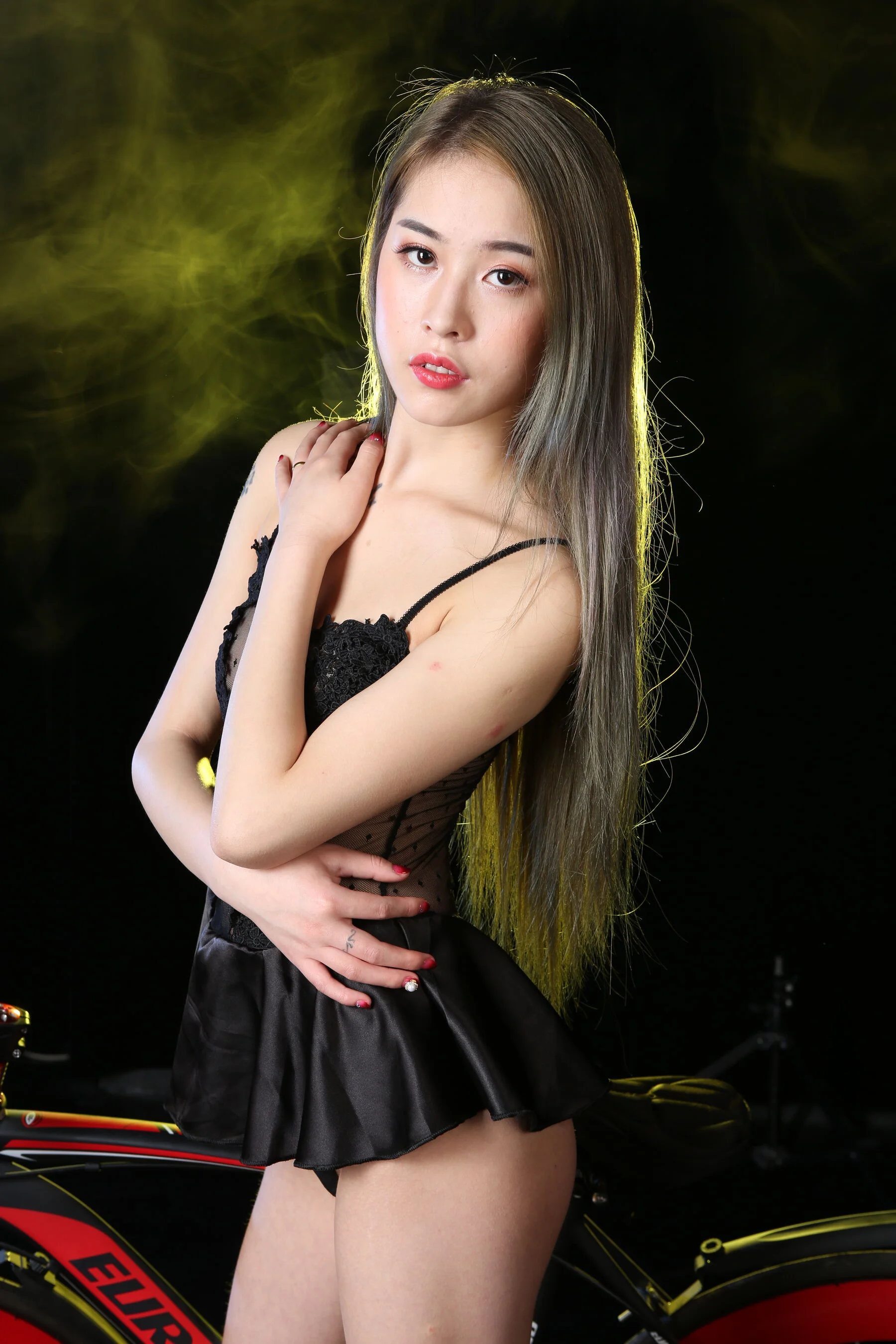 国模贝尼（贝妮）大尺度人体私拍套图 - Photo 21