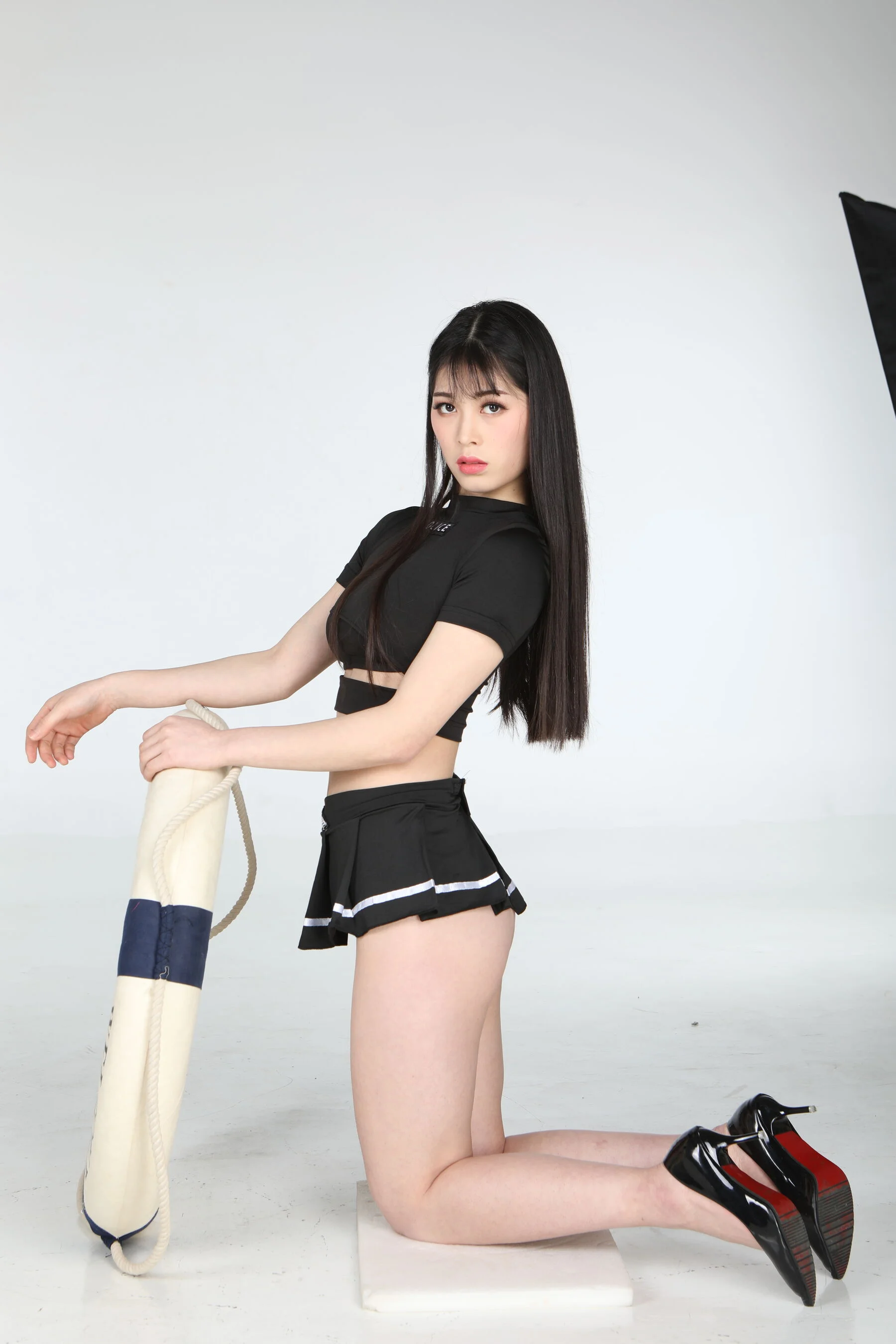 国模美玉大尺度人体私拍套图 - Photo 311
